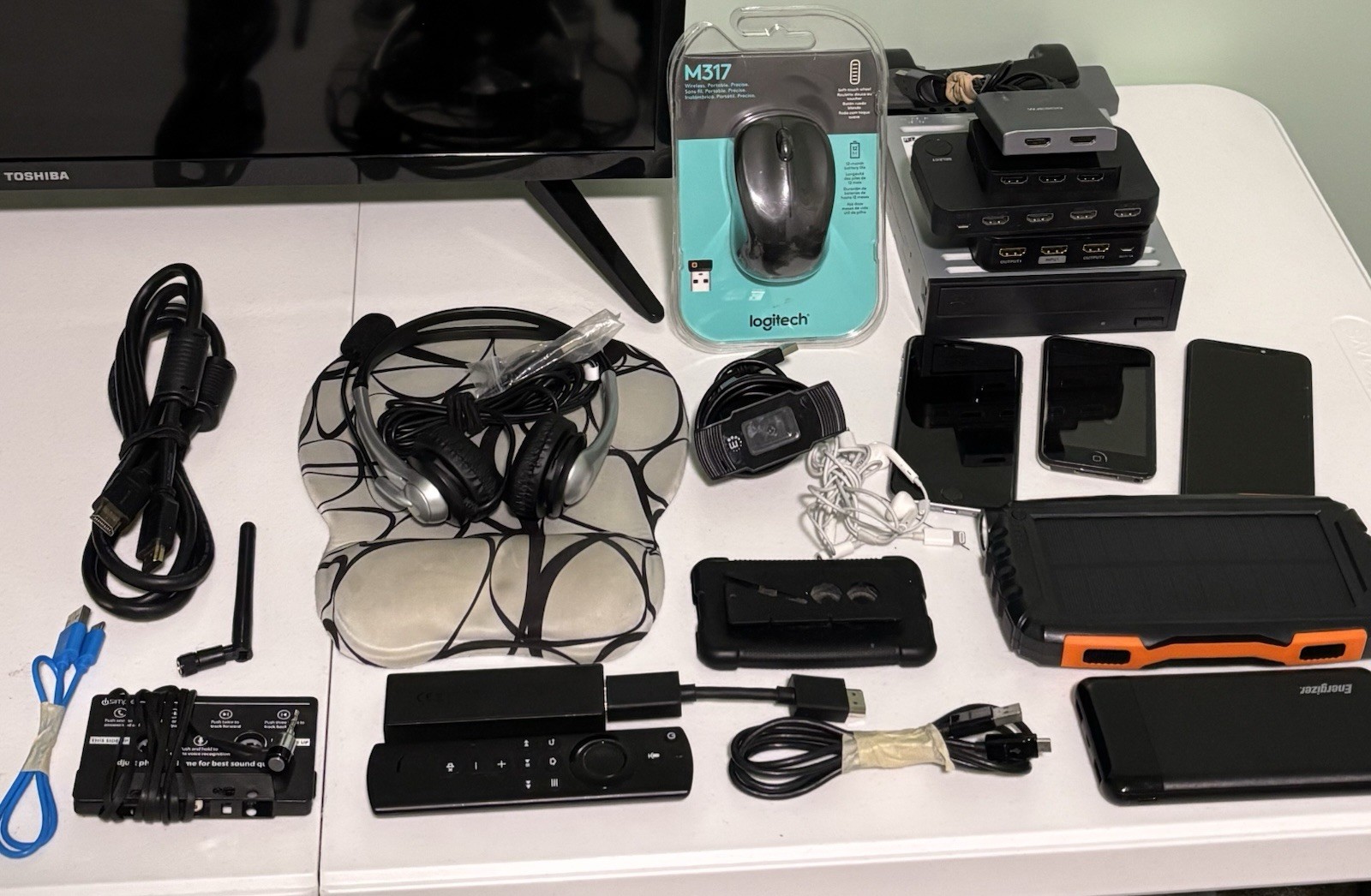 Electronics Lot HDMI SPLITTERS COMPUTER PARTS