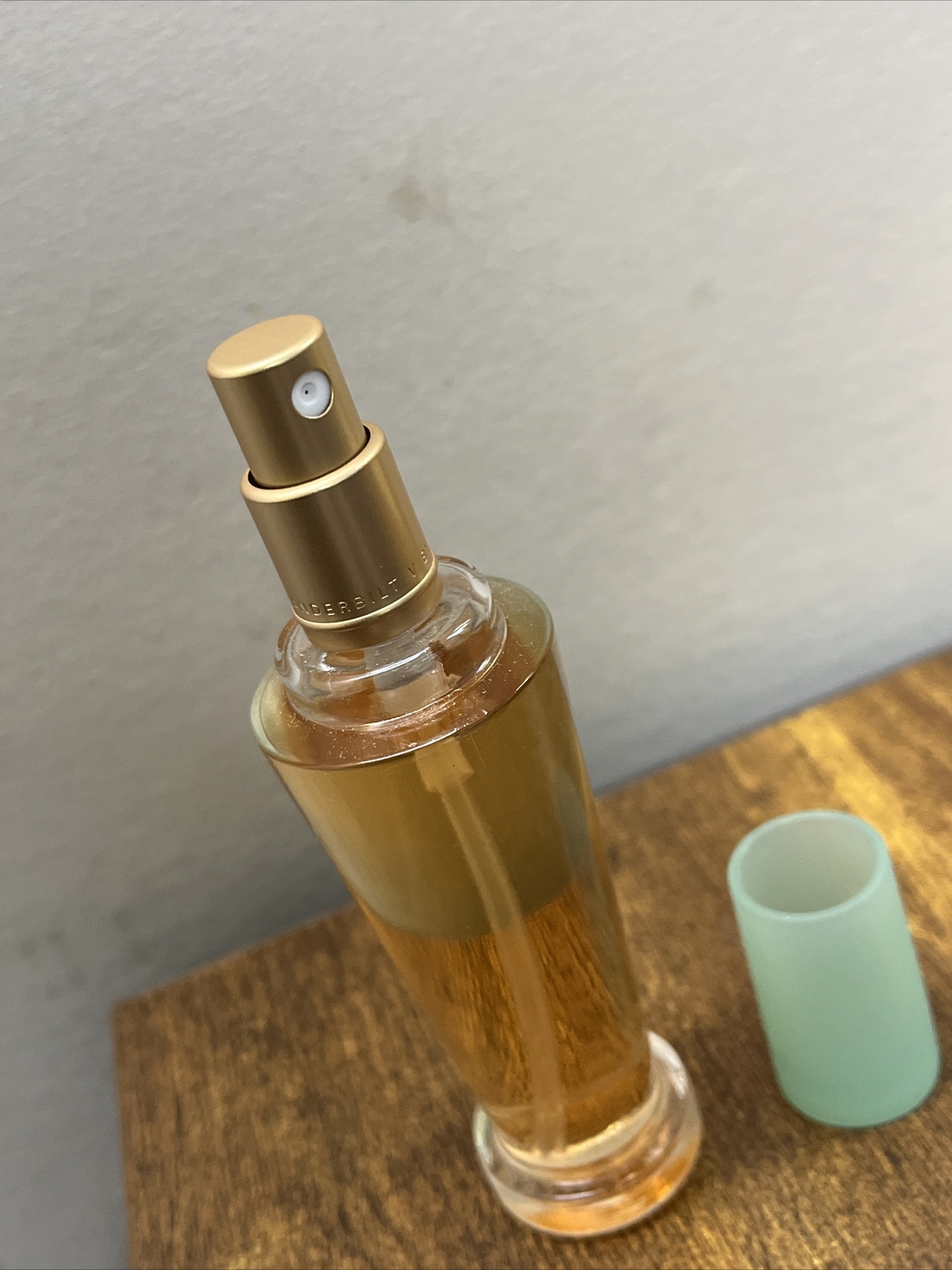 Amazon Wholesale Lot 16 Vanderbilt Eau De Toilette Spray 1.0 Fl Oz Free Shipping