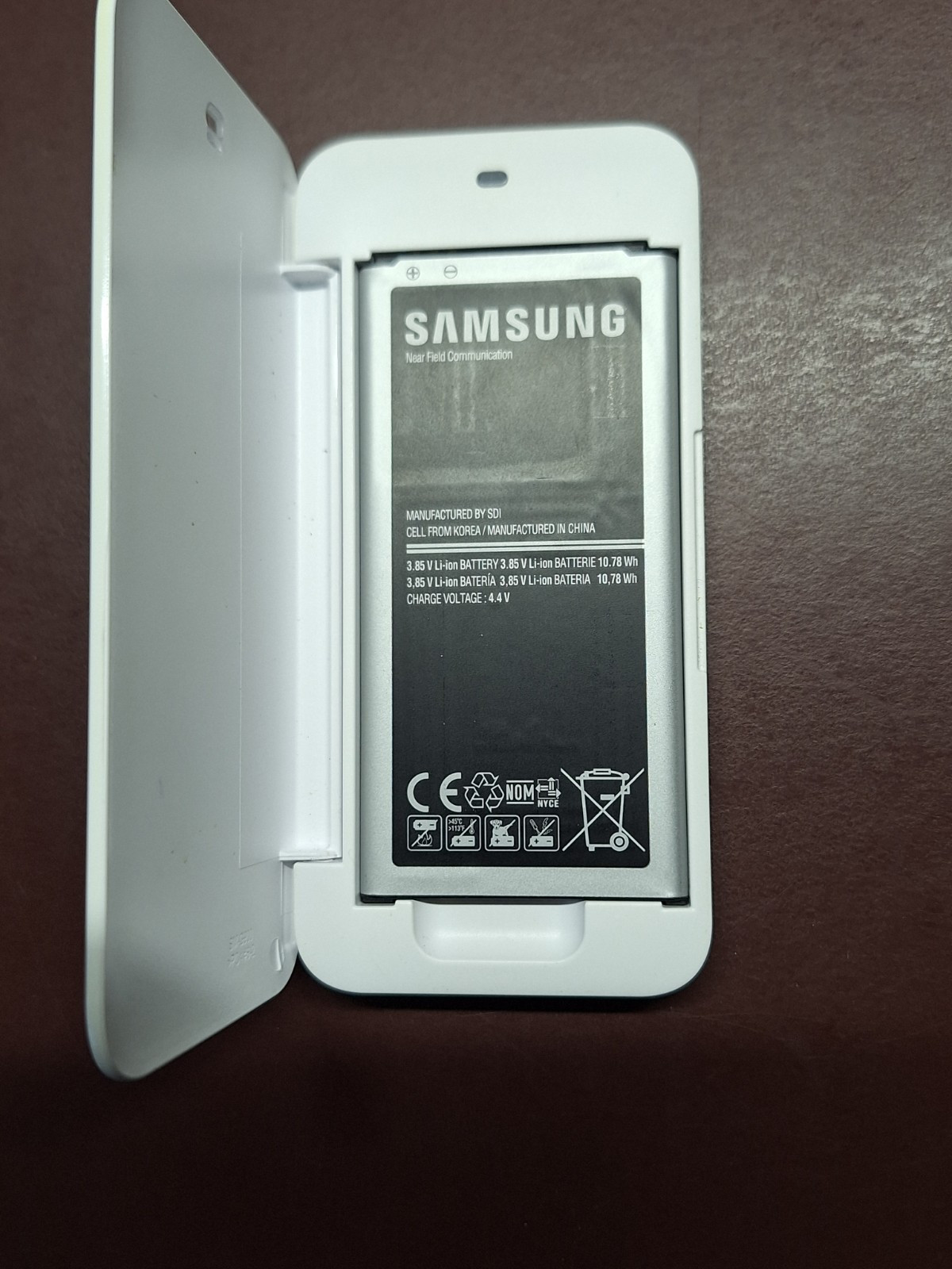 Samsung EP-BG900CWU White External Battery Charger Case With Battery