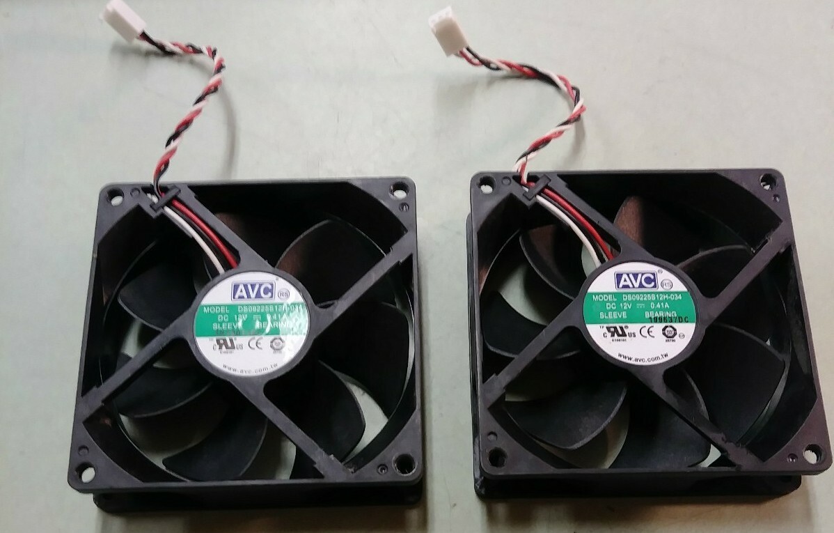 LOT OF 2 AVC DC FAN DS09225S12H-034 3 PIN COOLING FAN DC12V ~ 0.41A