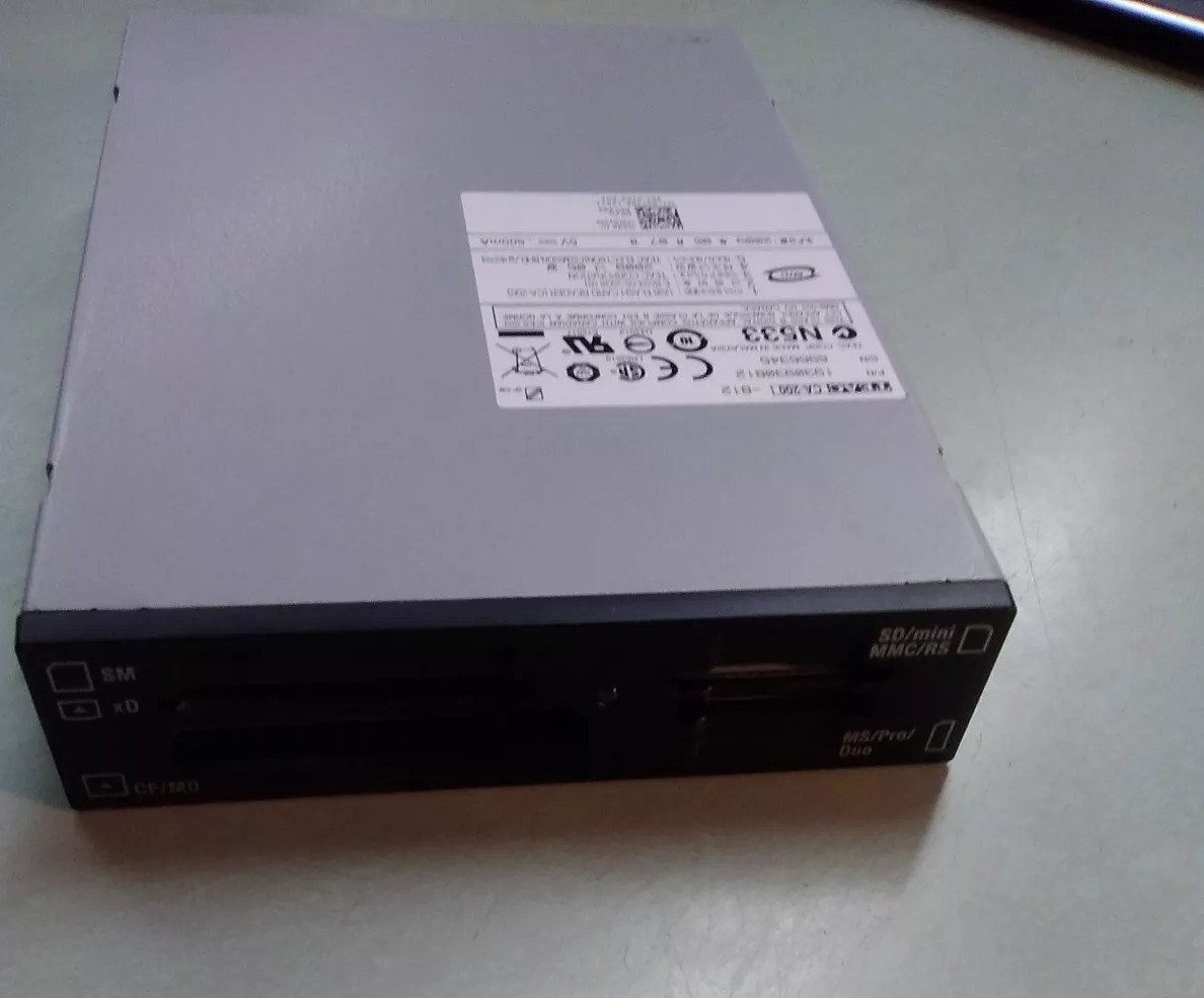 Dell GT399 TEAC CA-200 3.5″ Black Multi Format Internal USB Flash Card Reader