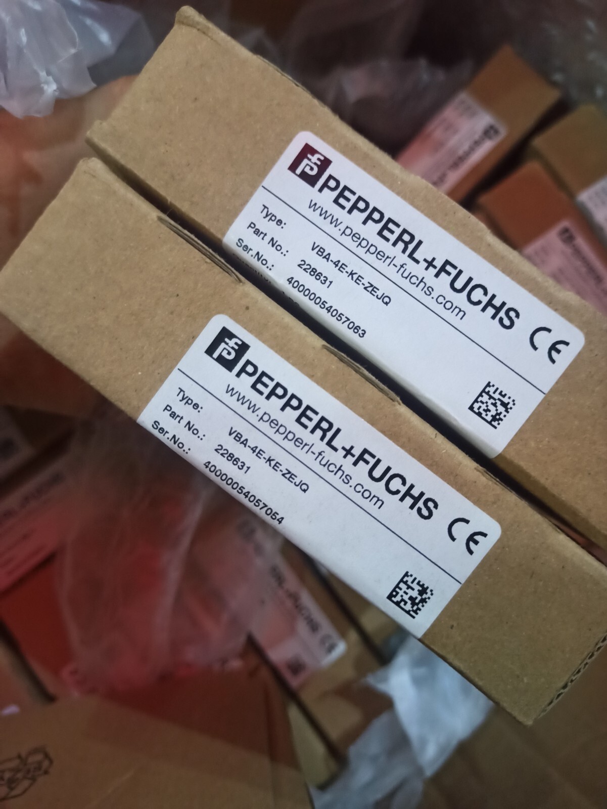 1 PCS Pepperl-Fuchs VBA-4E-KE-ZEJQ IN NEW BOX ALL NEW