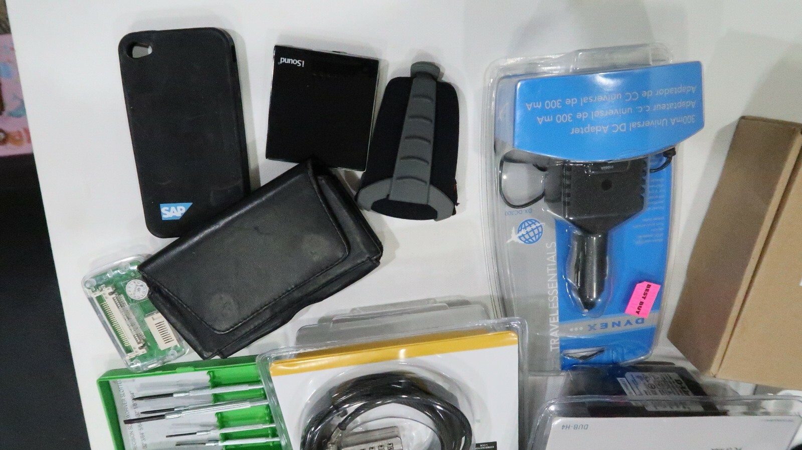 Lot of Mixed Electronics-lenovo,dynex,logitech,apple,tools,Targus, NB,D-Link