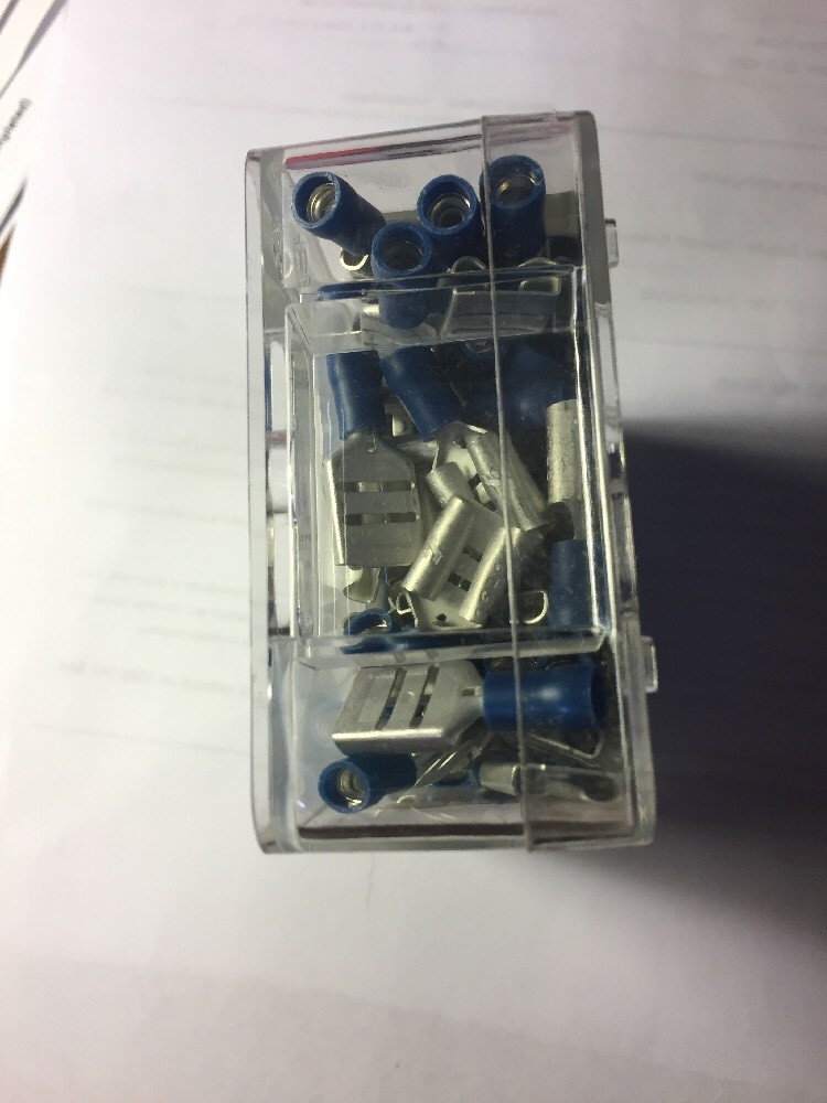 Connector Blue Female Pre-Insulated Terminal 1.5-2.5mm cable 9.6mm Tab 10 boxes
