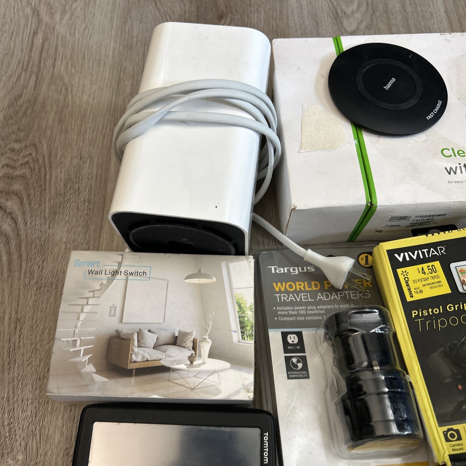 Electronics Reseller PARTS Lot Bose Apple Garmin Microsoft Verizon Onn Untested