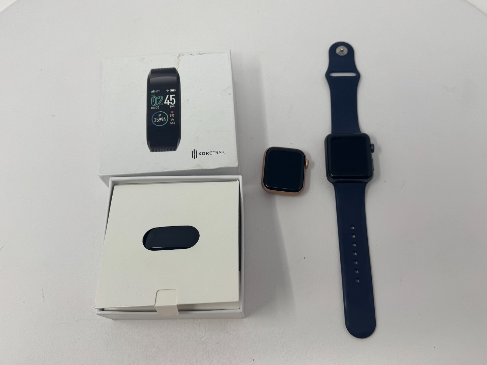 Electronics Parts Lot Phones Apple Watch Tablet Camera Fitness Tracker Repair