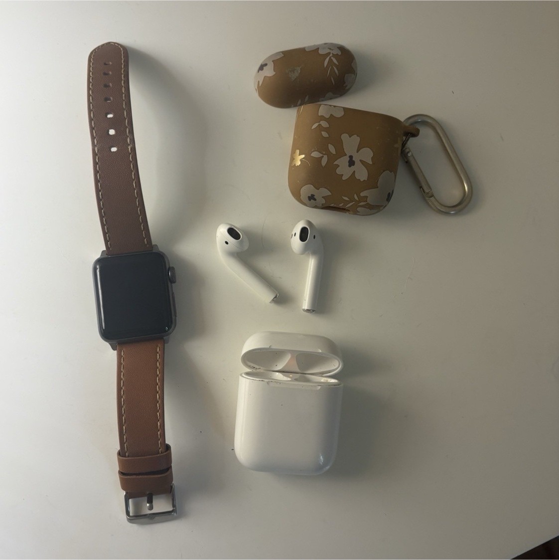 Apple Watch Series 3 Smartwatch w/ Bands & AirPods Gen 1 Lot