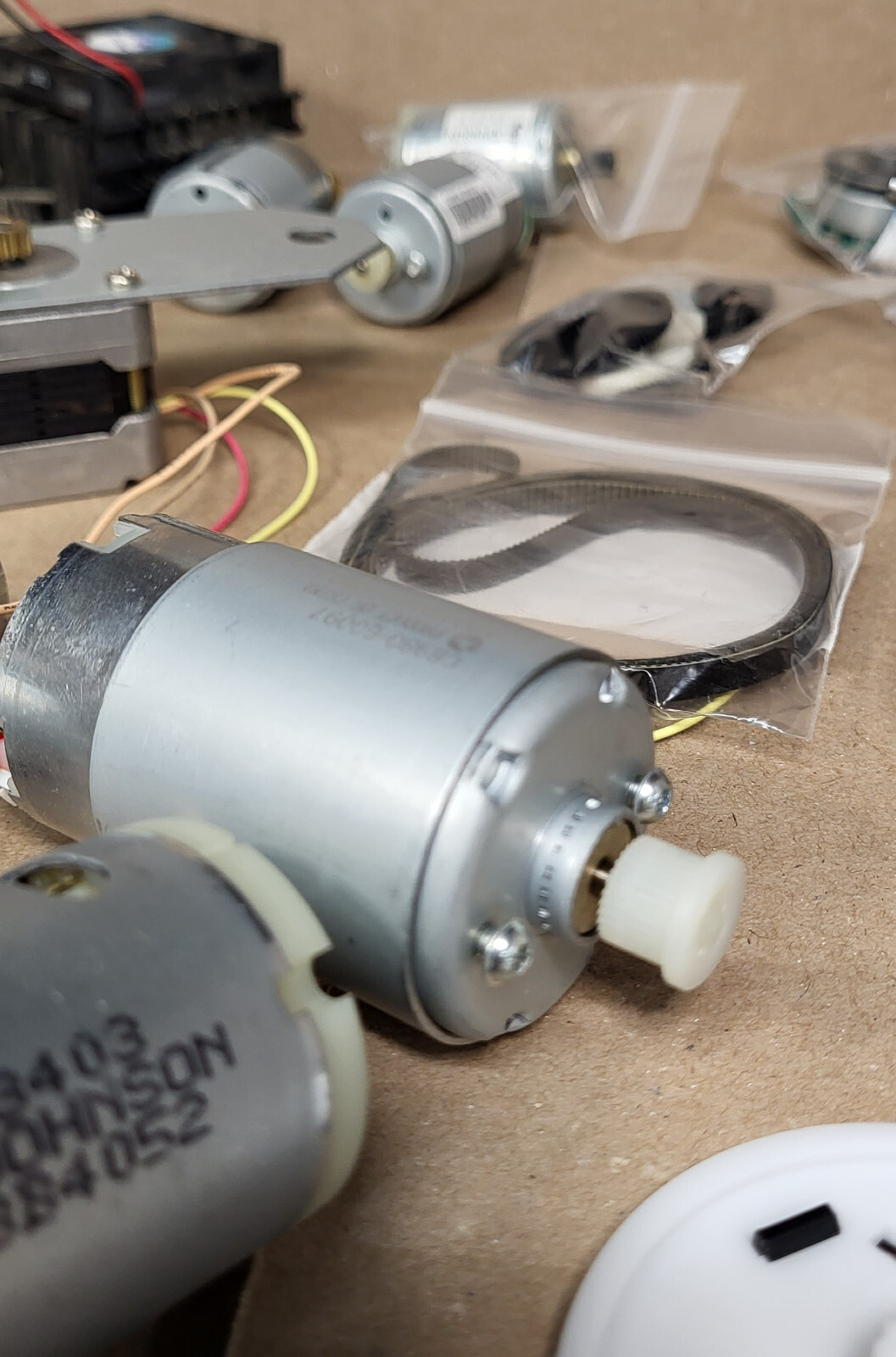 Electronic Parts Motor Mixed Lot
