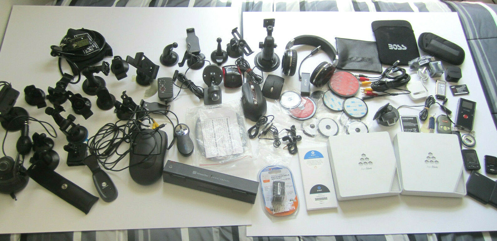 Mixed Lot of Electronics,Car Windshield Suction Cup Mount, mice, etc, E