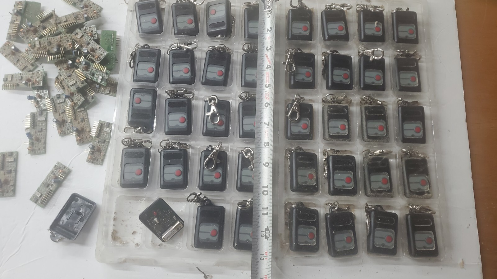 Lot Of Over 2 Lbs Of Remotes For Scrap See Pictures Free Shipping!