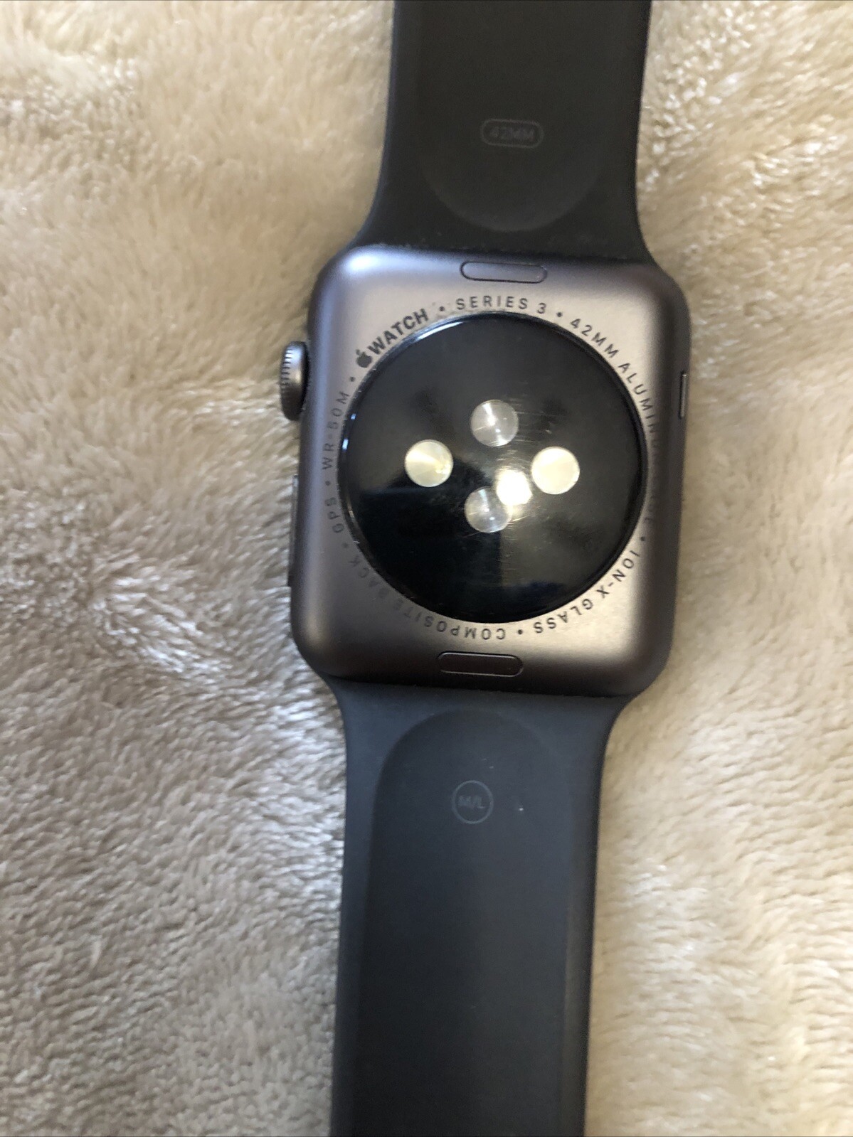 Apple Watch Series 3 42mm Aluminum Case