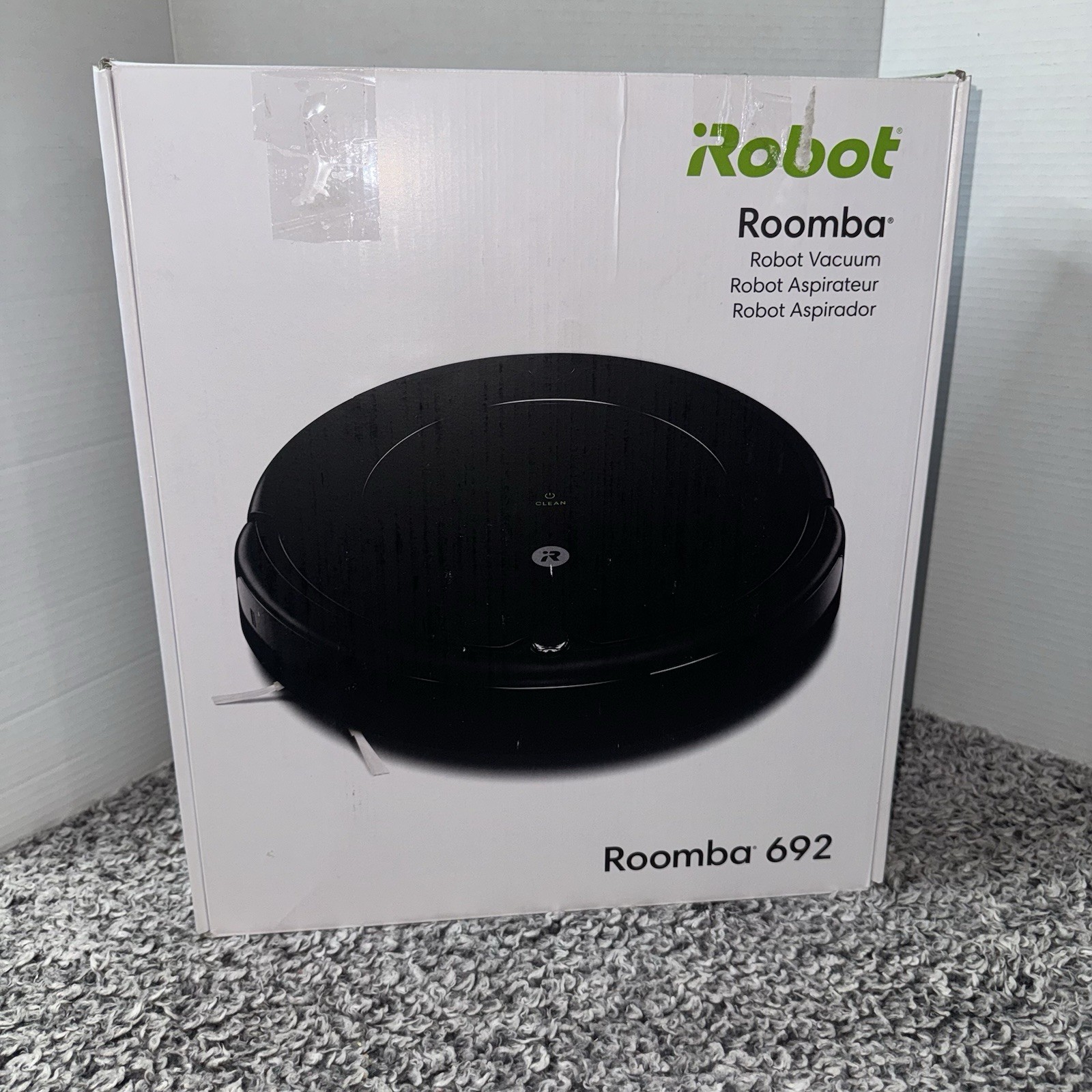 iRobot Roomba 692 Robot Vacuum – Wi-Fi Connected, Personalized Cleaning