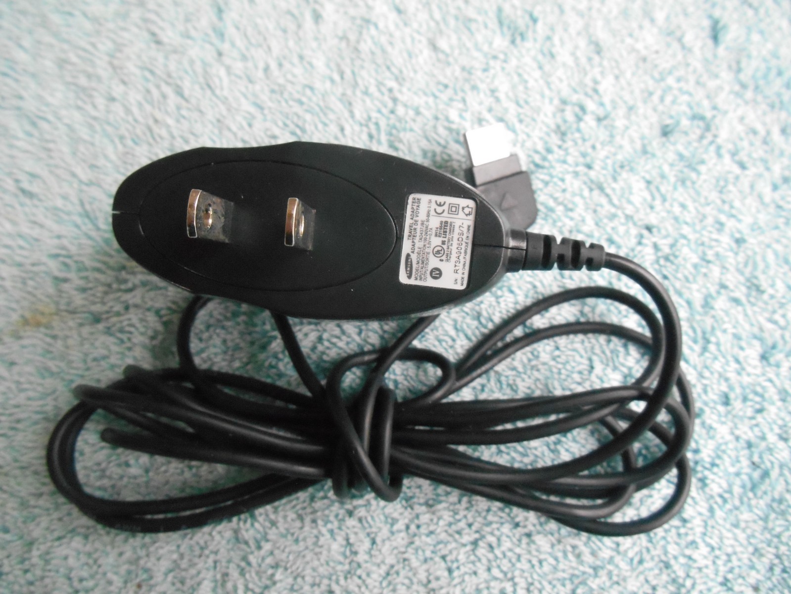WHOLESALE LOT OF 12 ASSORTED AC TRAVEL WALL CHARGERS