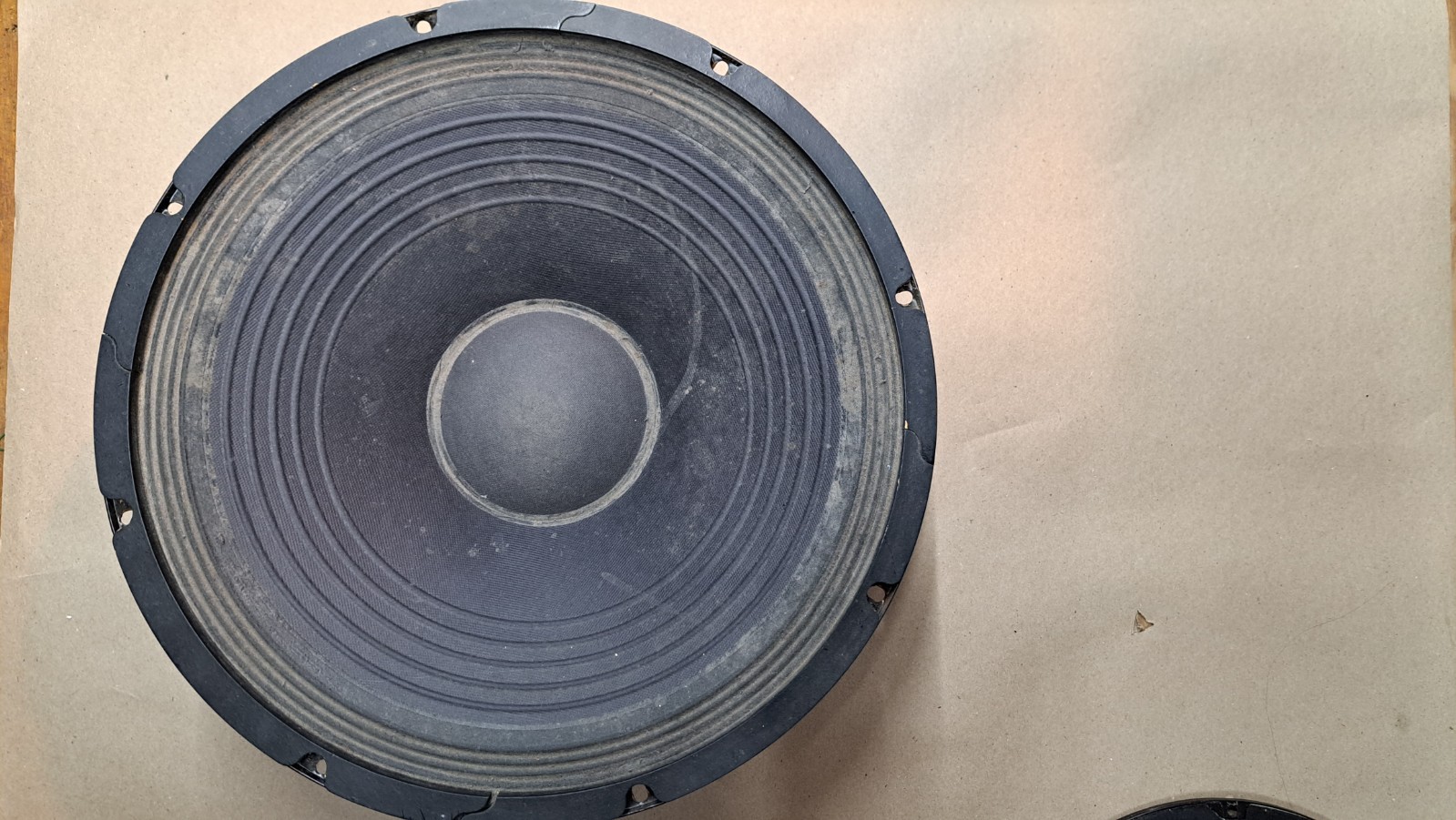 Lot of 8-10 Assorted Speakers – Yamaha & Mixed Brands