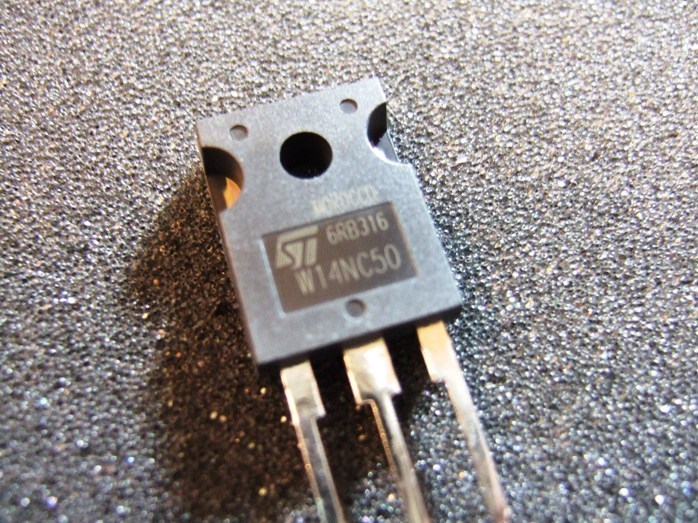 LOT OF 5 ST MICRO MOSFET N-CHANNEL 500V TO-247 14A W14NC50 STW14NC50