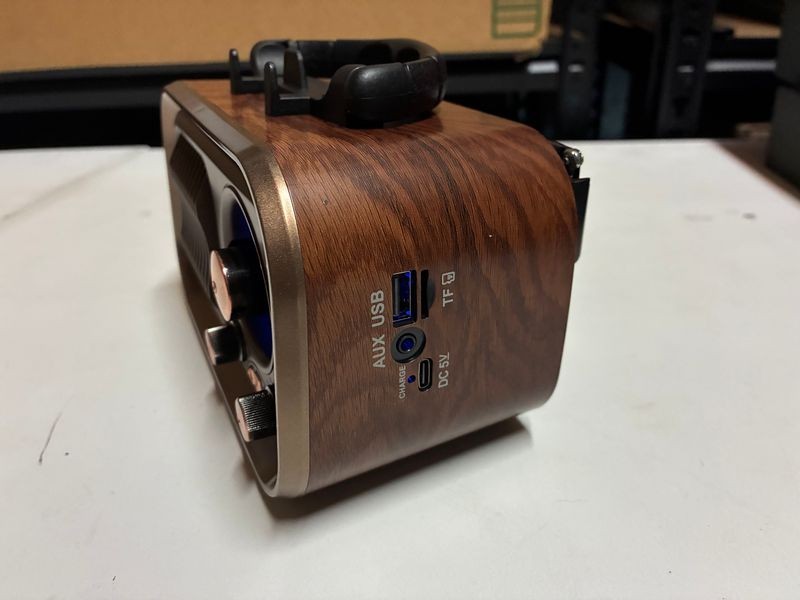 Lot of 6 Vintage Bluetooth AM FM Radios Wireless Speaker Retro Dark Wood