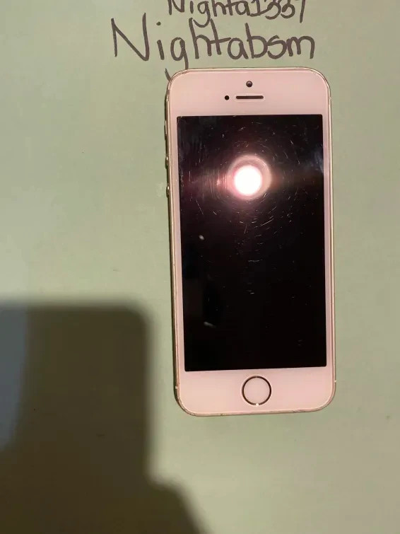 Apple iPhone & iPod Lot – iPhone 6 Plus, iPhone 5s, iPod Touch 4th Gen