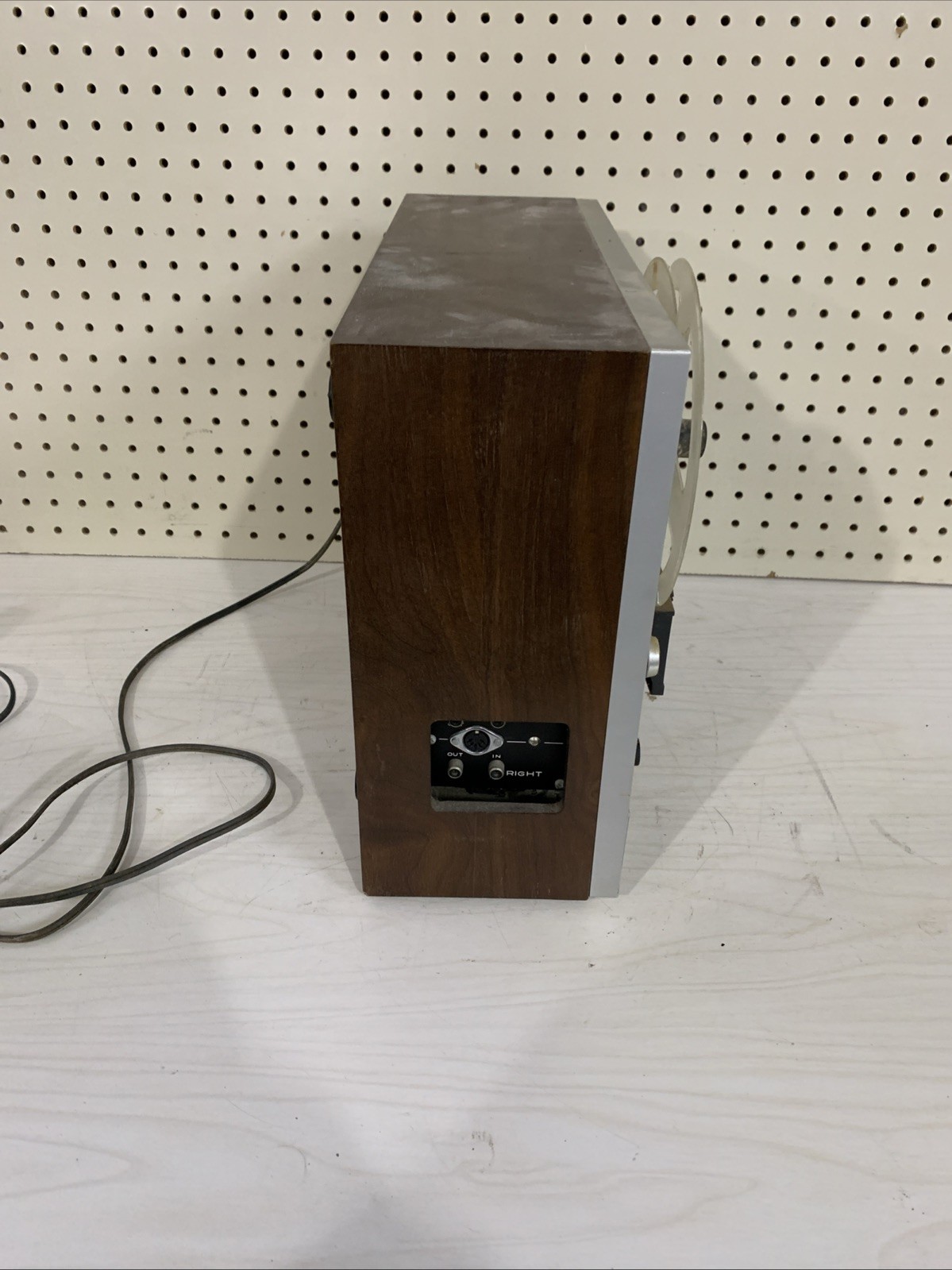 VINTAGE AKAI 4000D REEL TO REEL TAPE PLAYER UNTESTED
