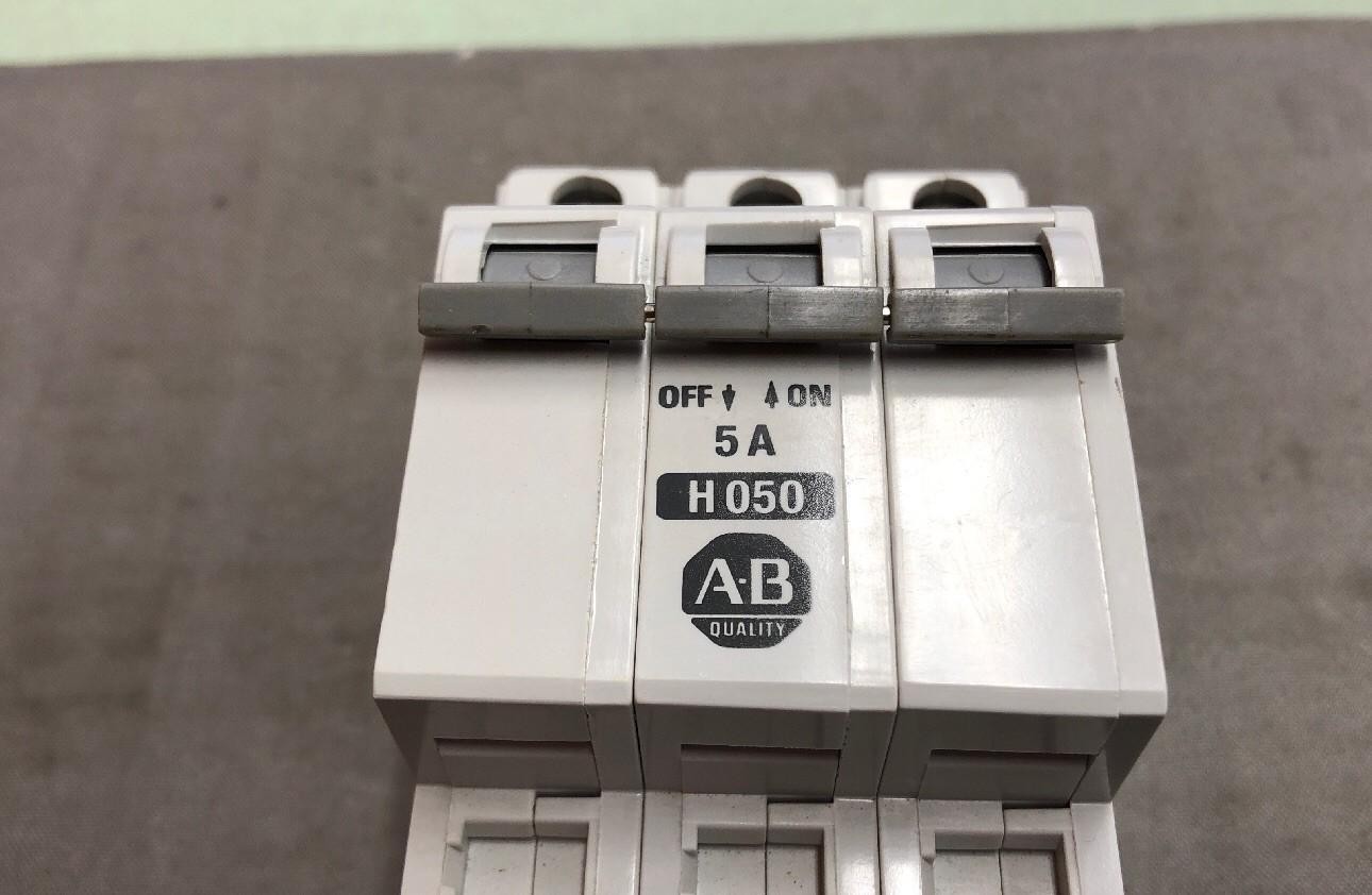 Allen Bradley H050 1492-CB3 SER B 3POLE CIRCUIT BREAKER