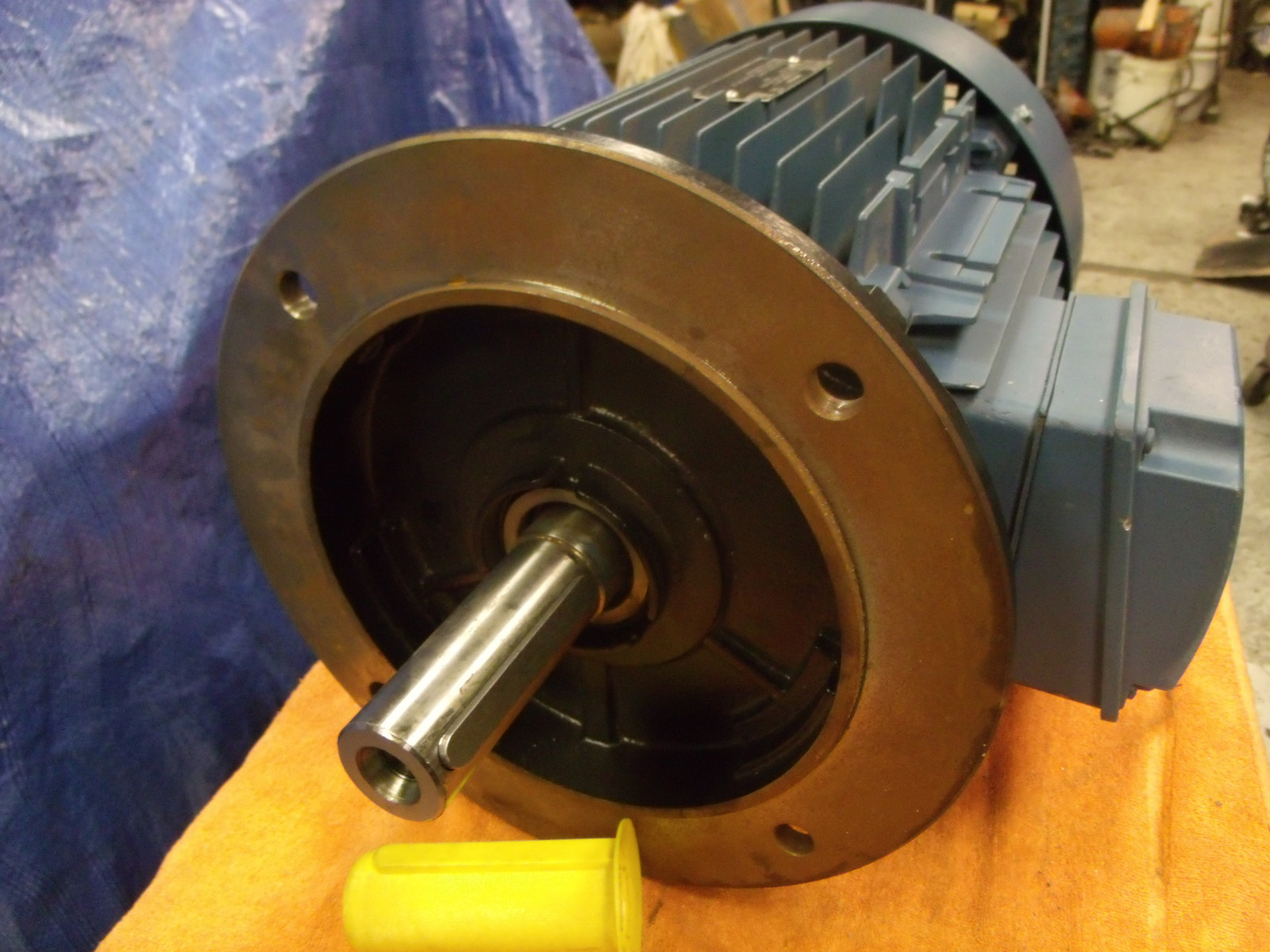 Lafert AMH160MZA4 electric motor 15 hp 460v 3Ph 1770 rpm CNC Machining center