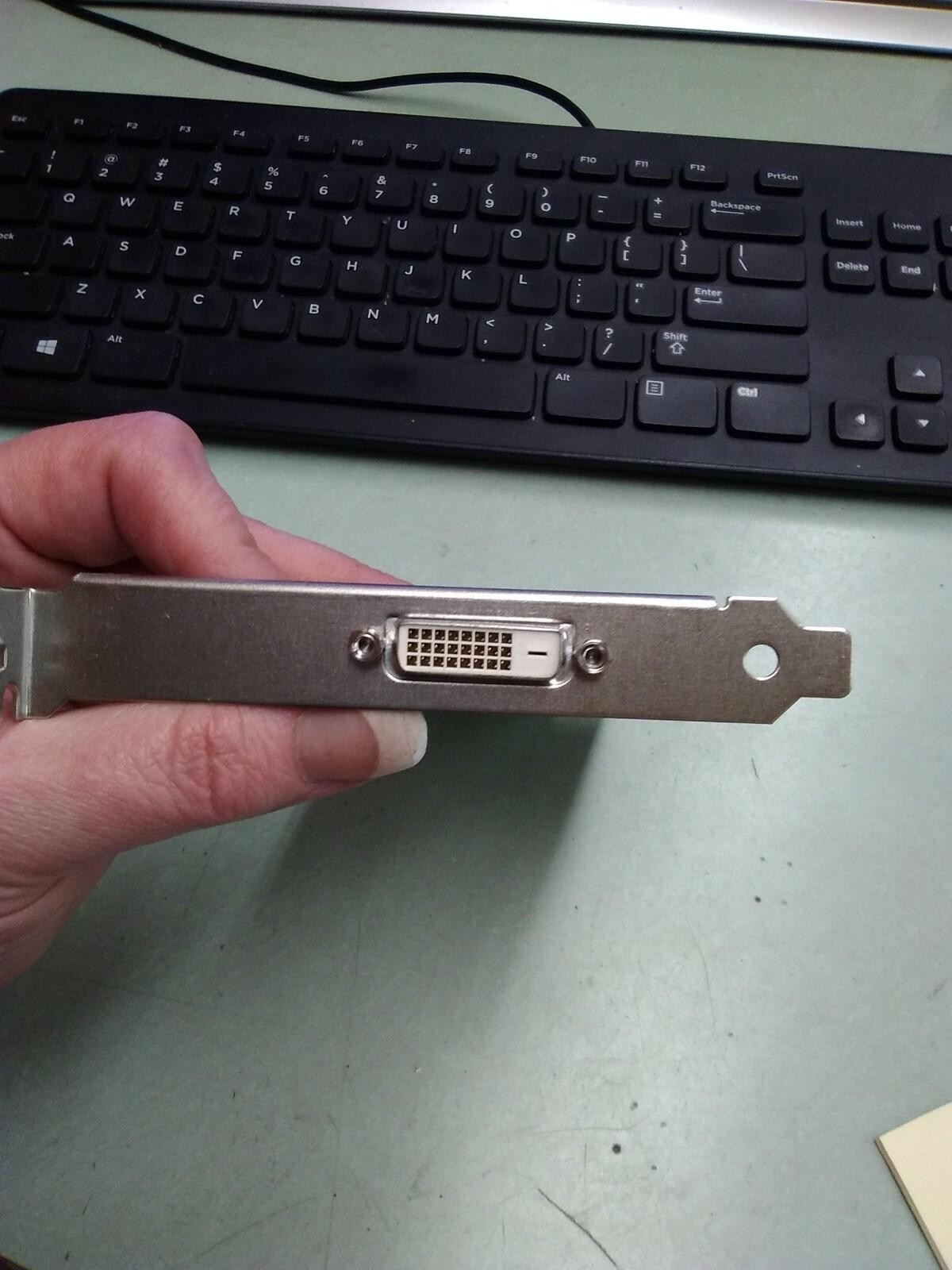 Dell Digital Video Card Graphics E-G900-04-2600(B)