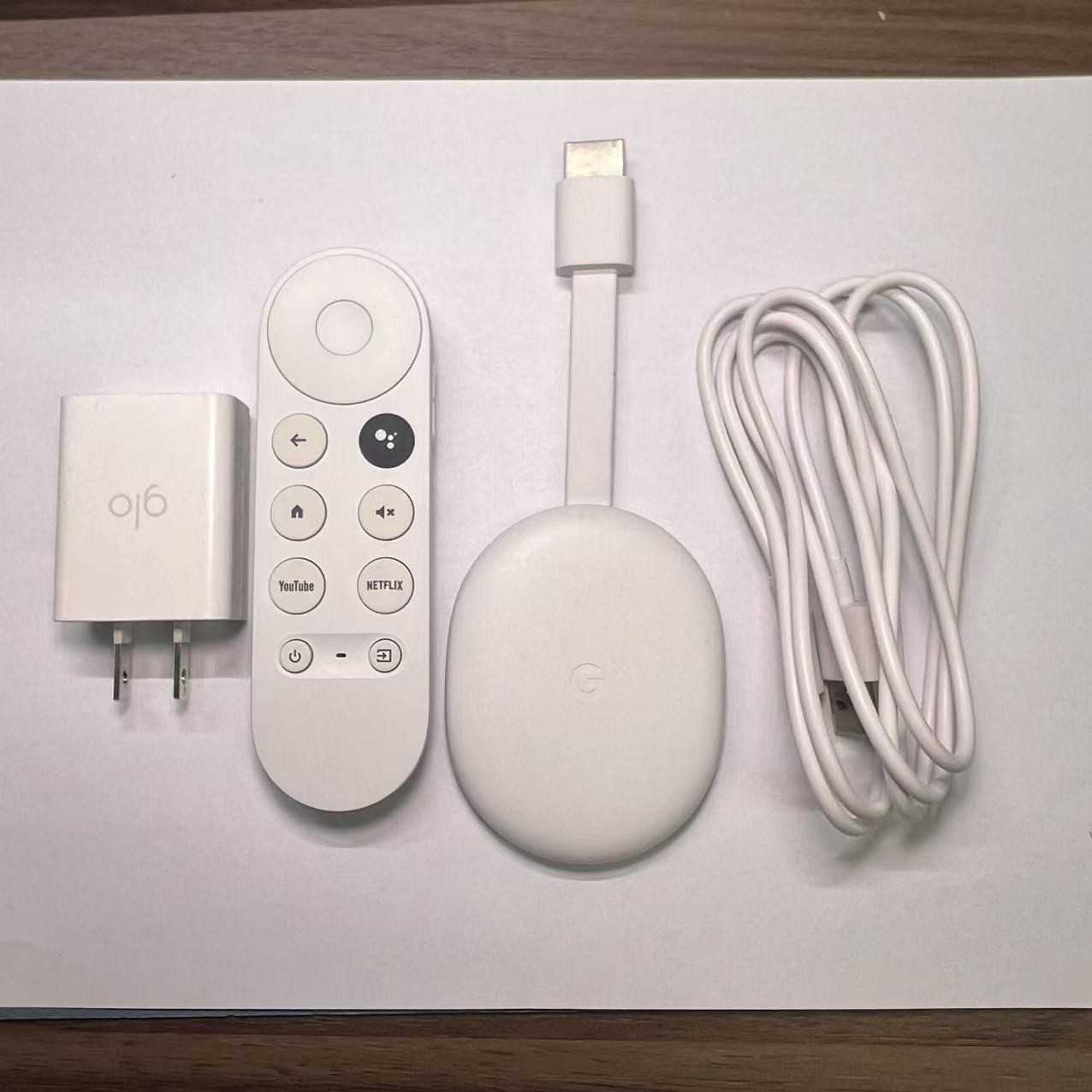 Google Chromecast with Google TV 4K – Snow.