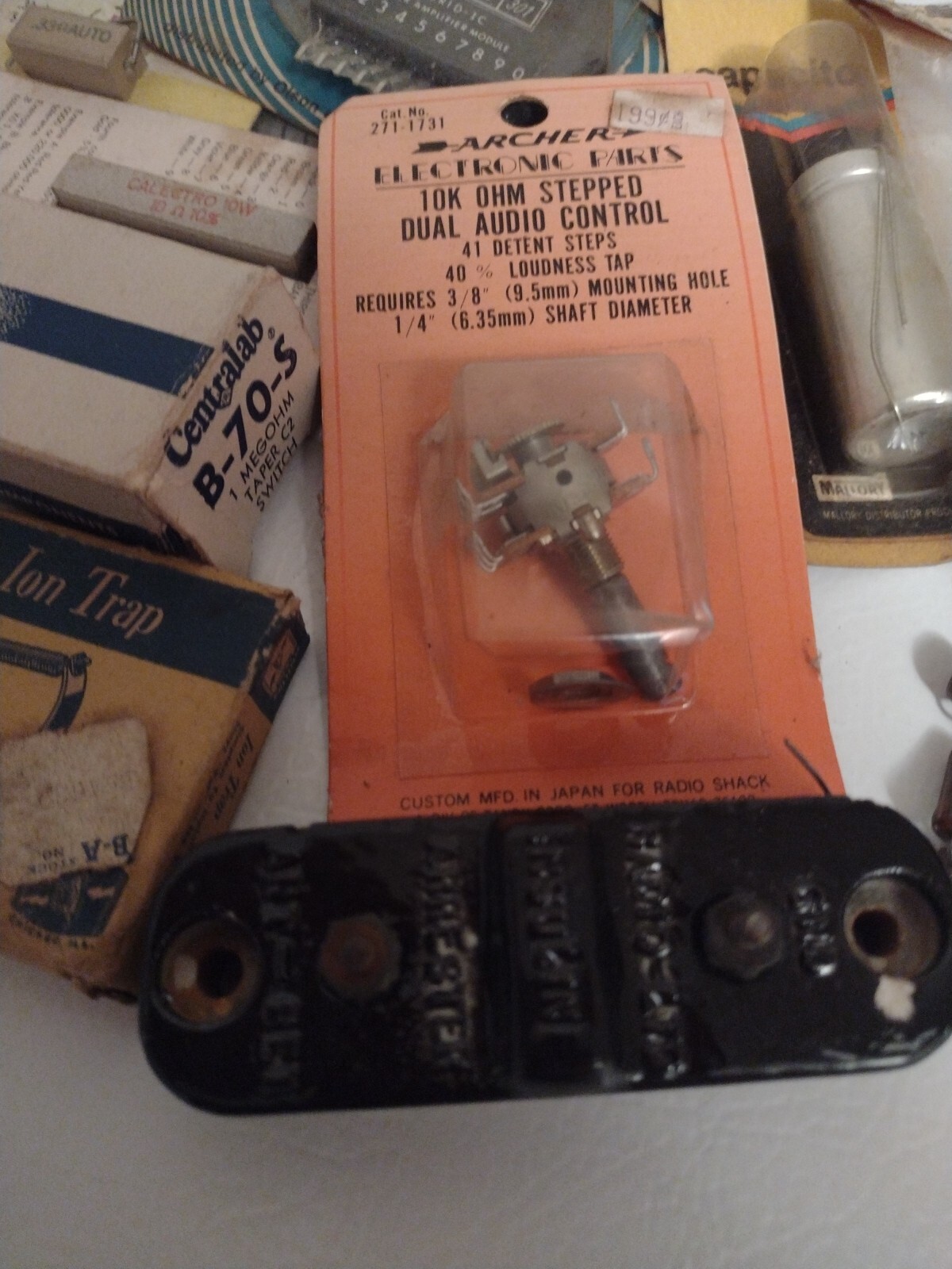 Vintage Assortment Of Electrical Components Olson Tung-sol Bulbs Etc
