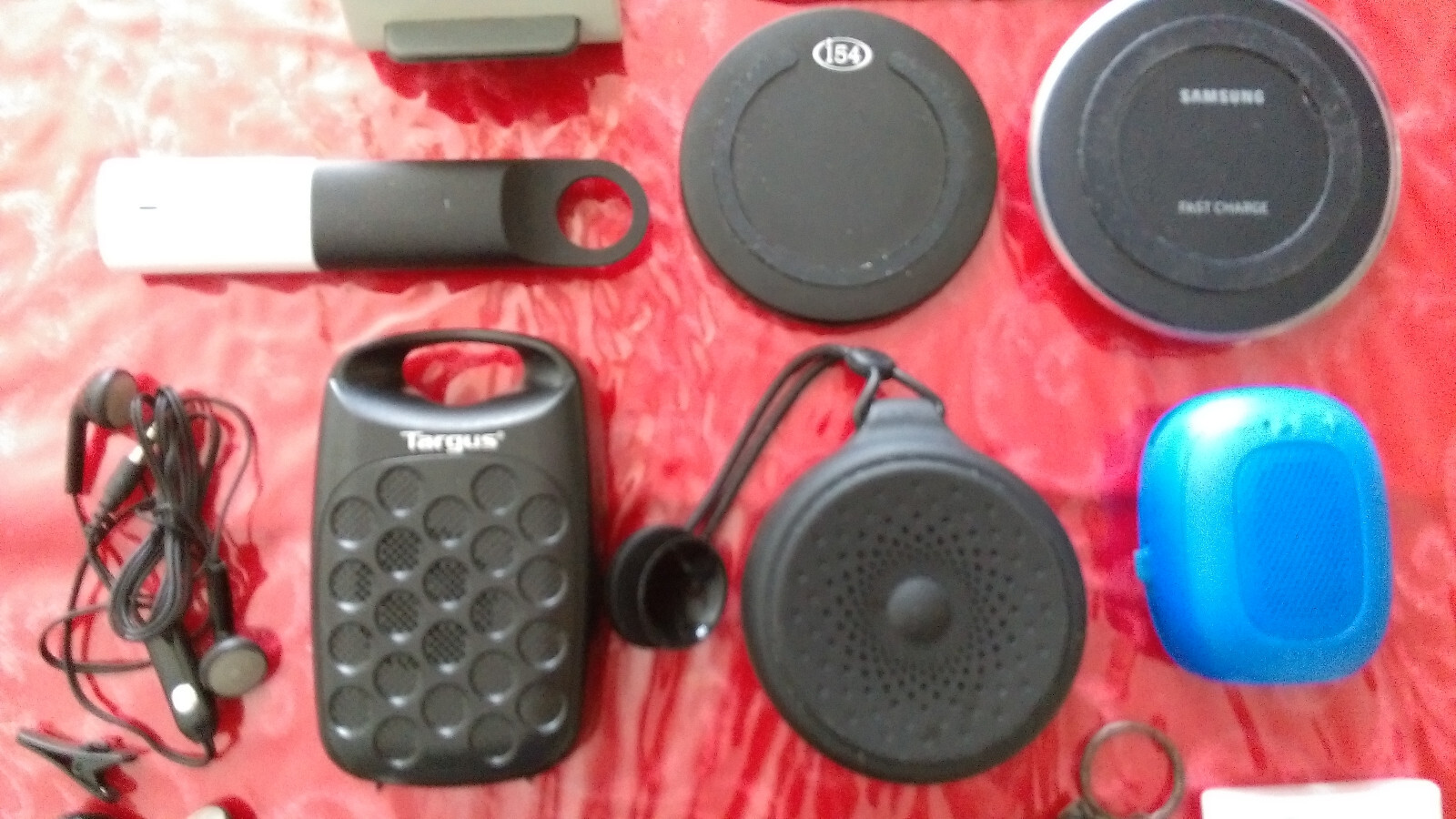 ELECTRONIC JUNK DRAWER LOT Wireless Chager Bluetooth Speakers In Ear Earbuds Mic