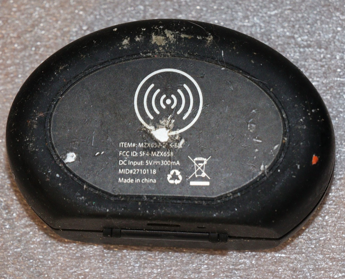 Junk Box of Bluetooth Headphones – Beats Altec-Lansing BlueParrott
