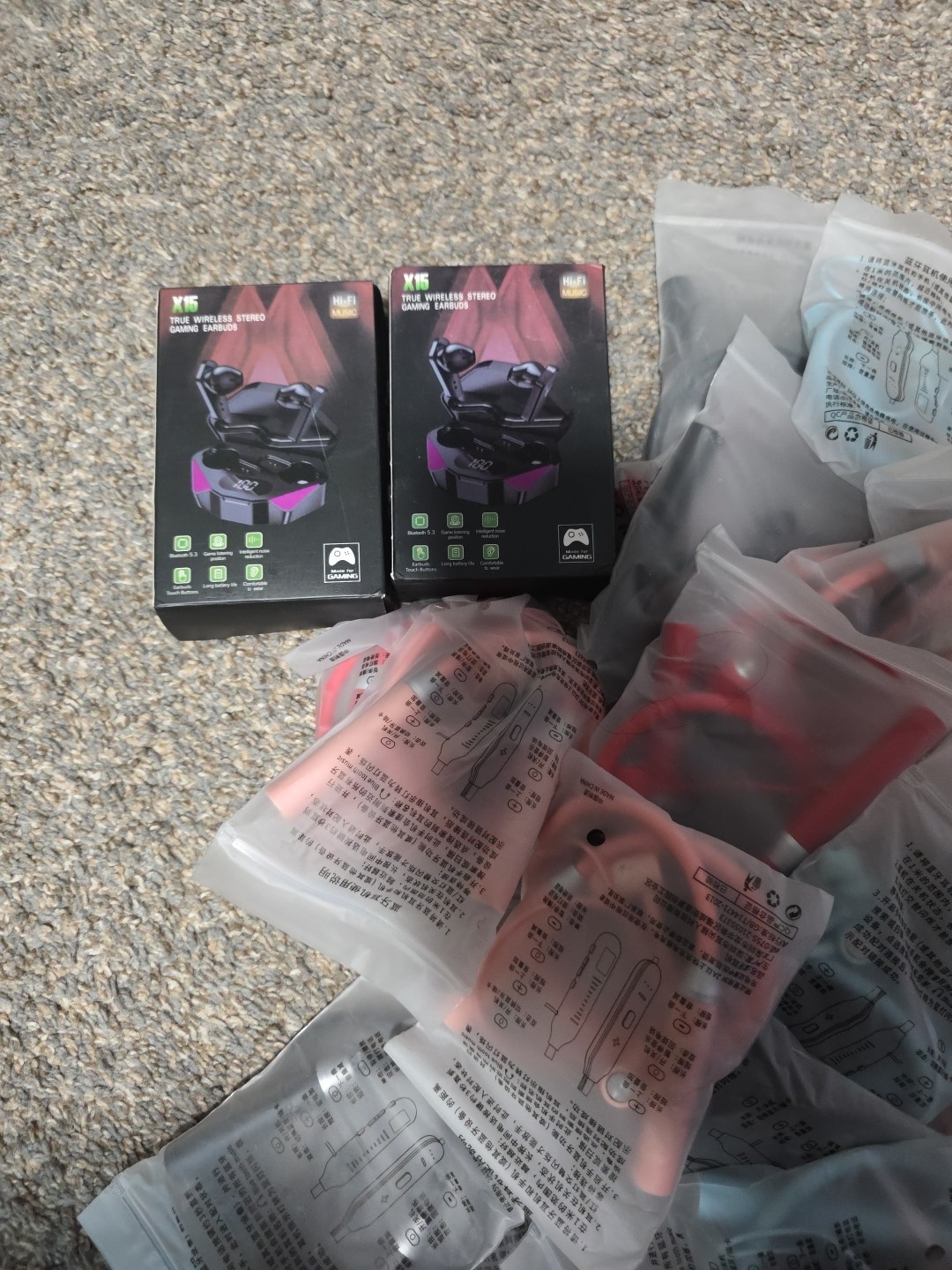 Reseller Lot Of 36 Headphones Wholesale