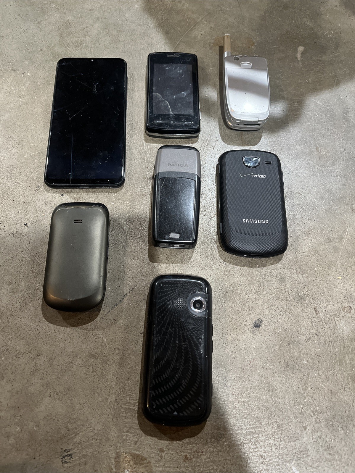 Mixed Lot of Cell Phones Electronics as Is Untested Parts