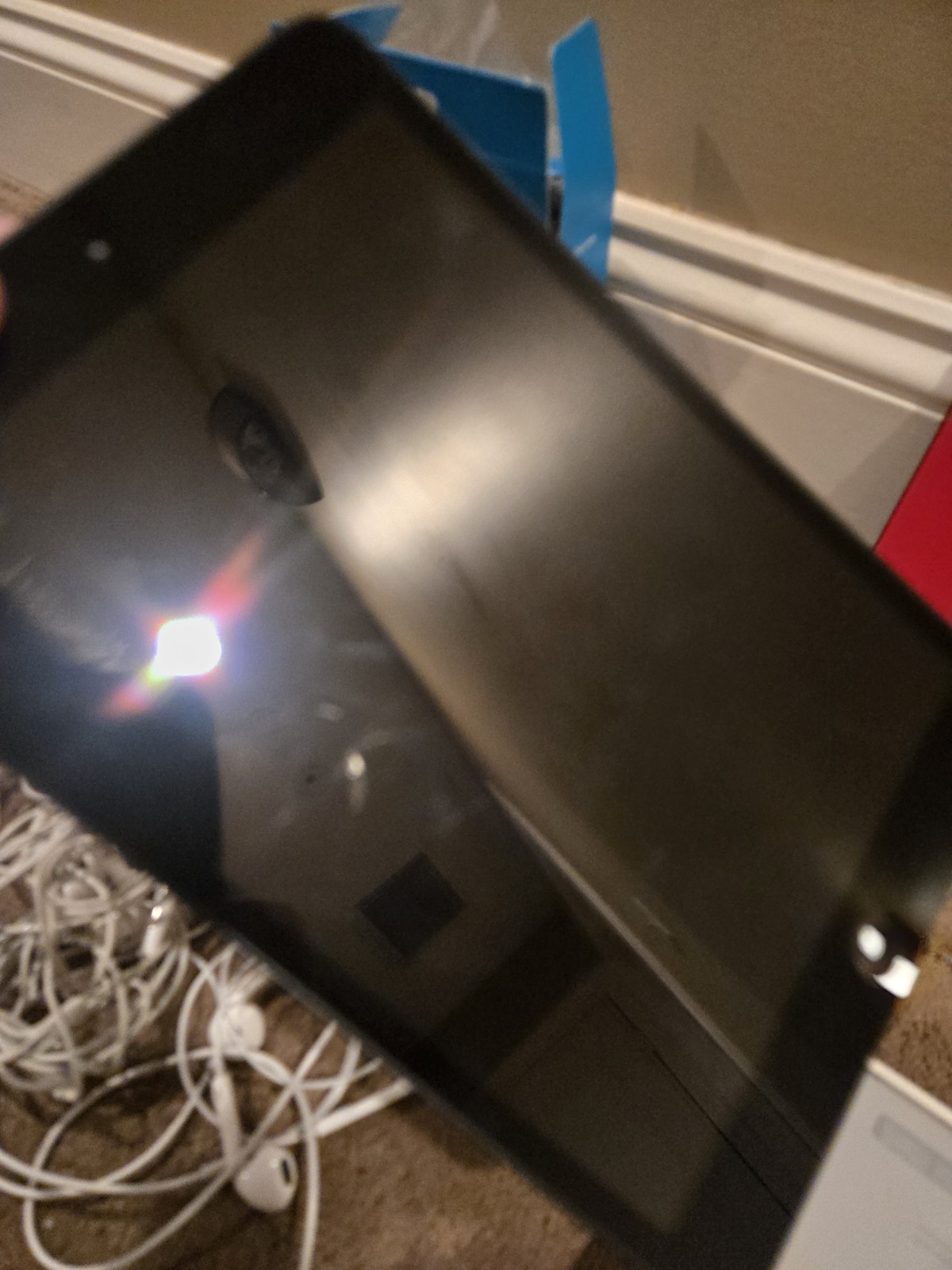Lot of Mixed Assorted Apple Products, iPad, iPhone, Earbuds, Echo, Etc
