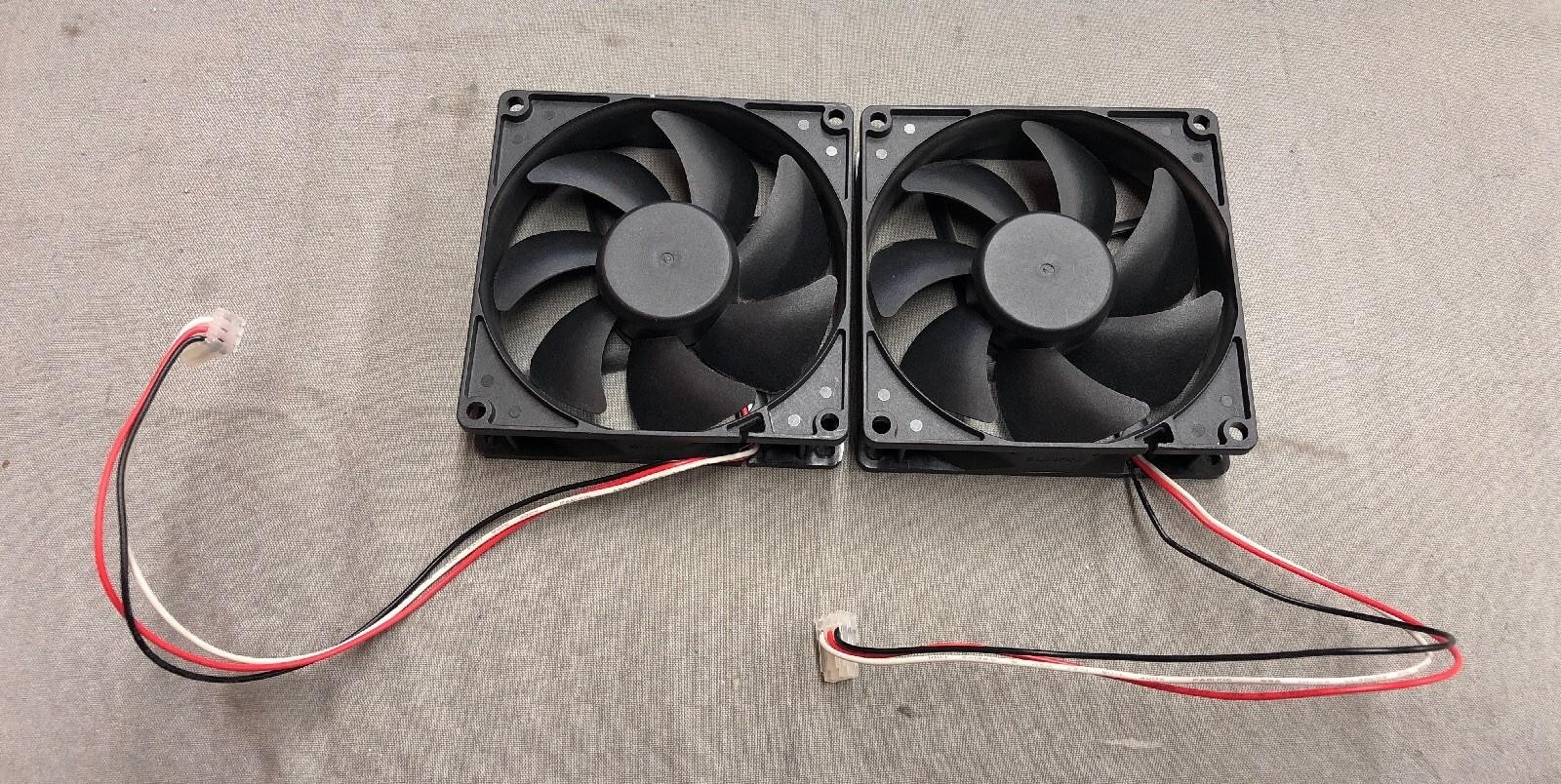 LOT OF 2 SUNON EE92251B1-0000-F99 DC12V 3-wire cooling fan