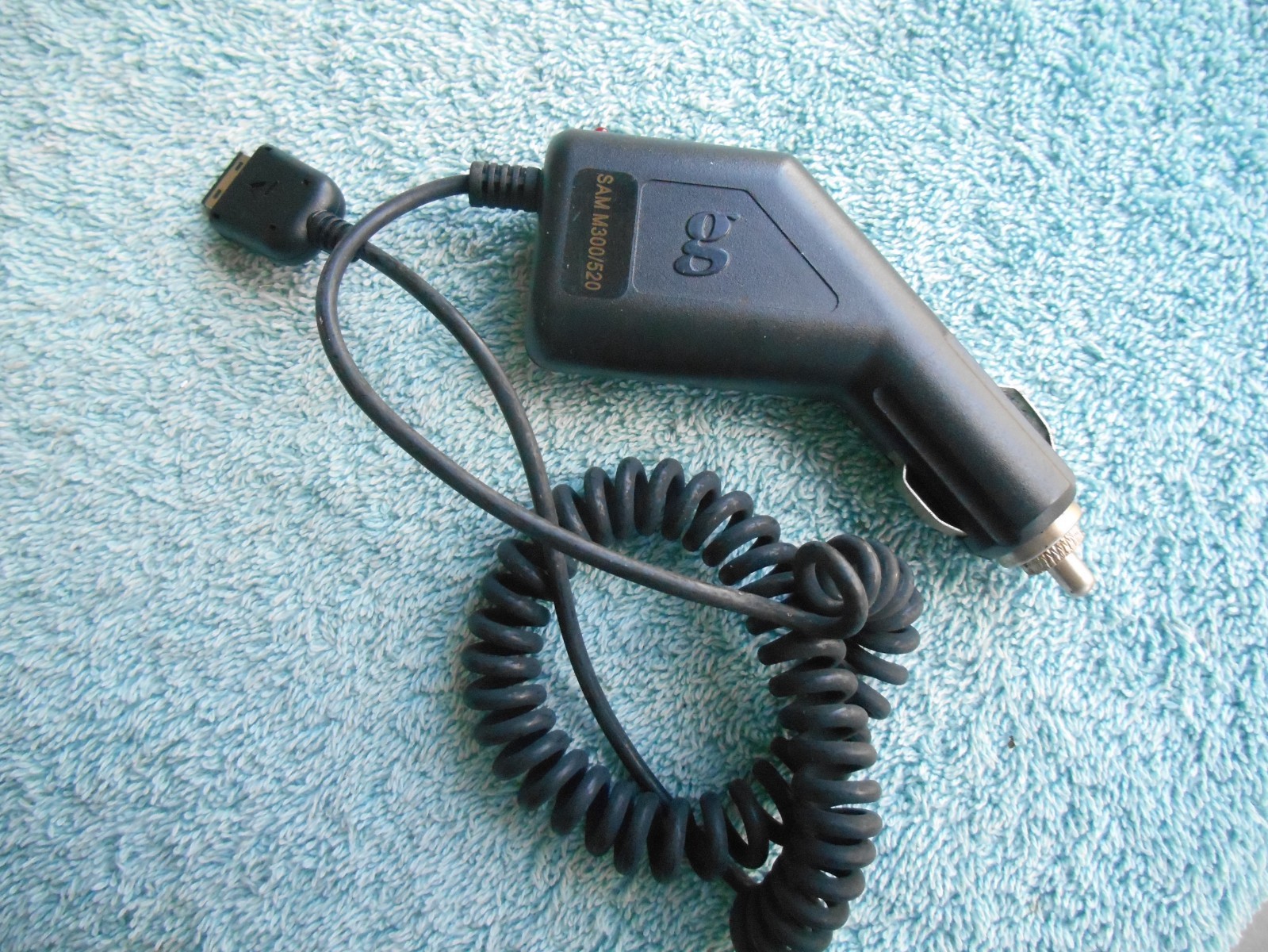 WHOLESALE LOT OF 18 ASSORTED 12 VOLT DC PLUG CHARGERS