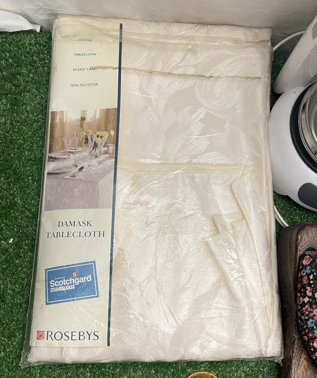 Lots Of Different Items-What You See In The Pictures Are What You Get.-Lot #02