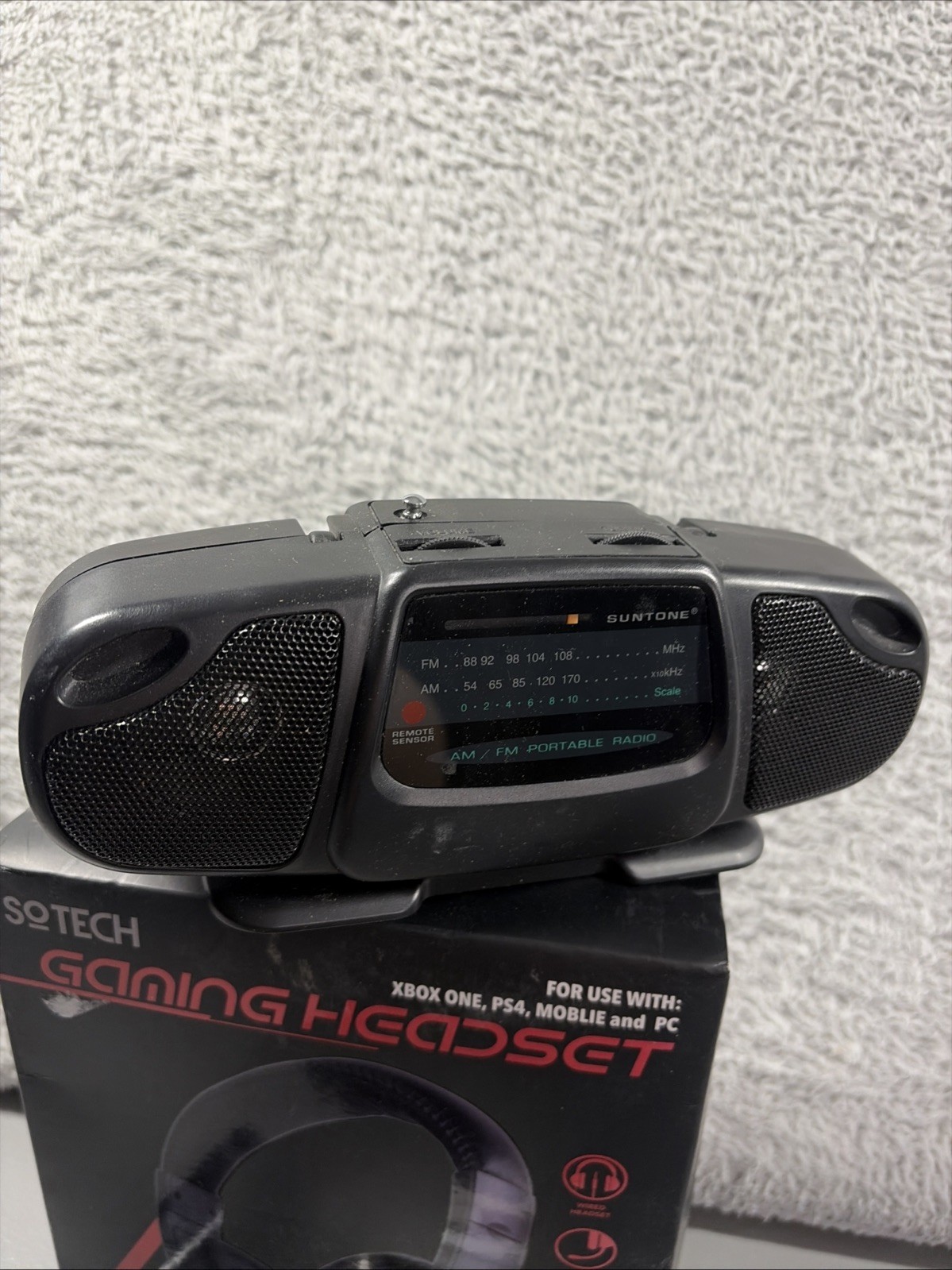 Tech Lot Bundle Remotes Cameras Radio Gaming Head Set Lens – Untested As Is