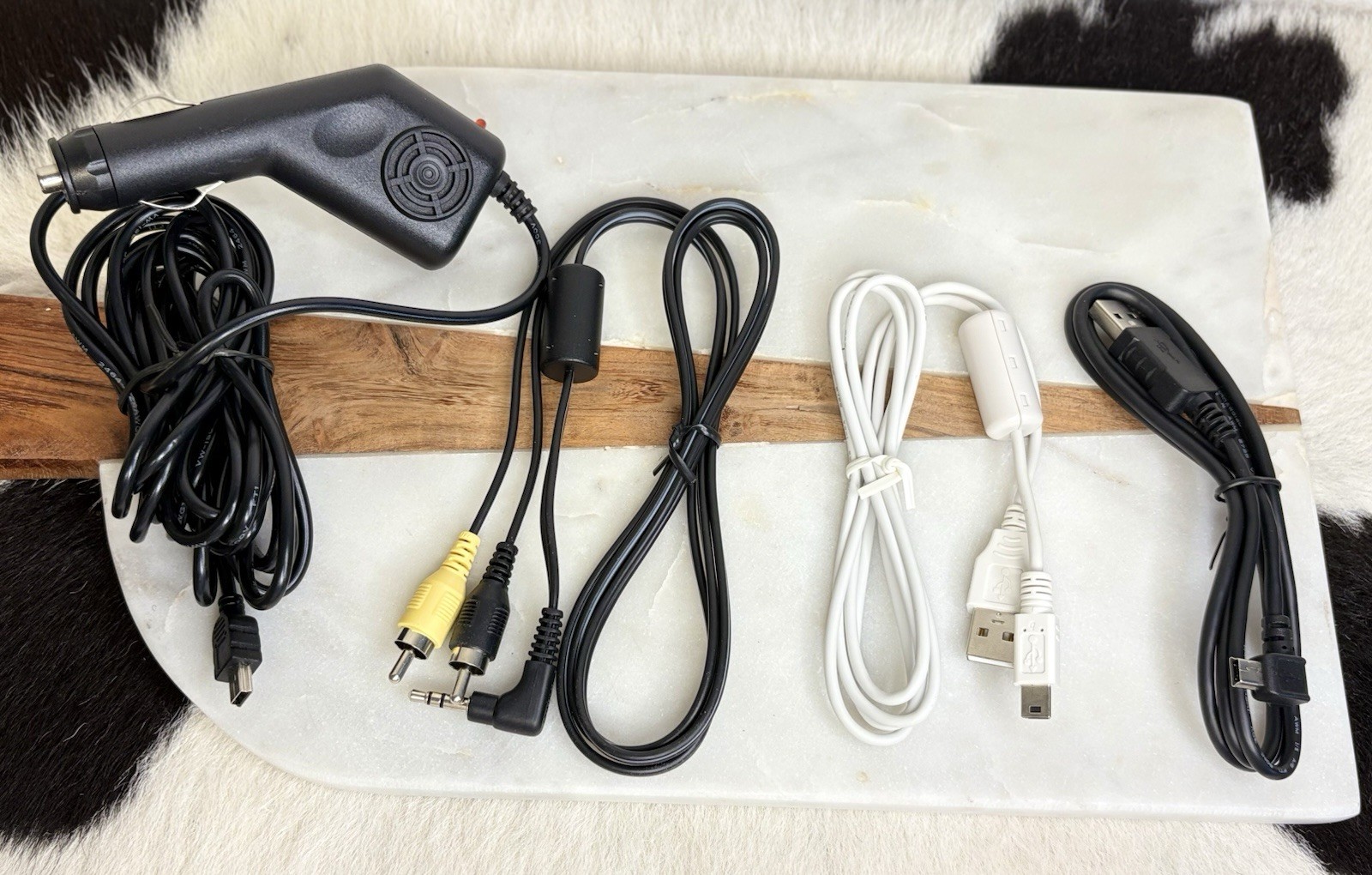 Lot of 4 Mixed Electronics Cables Untested