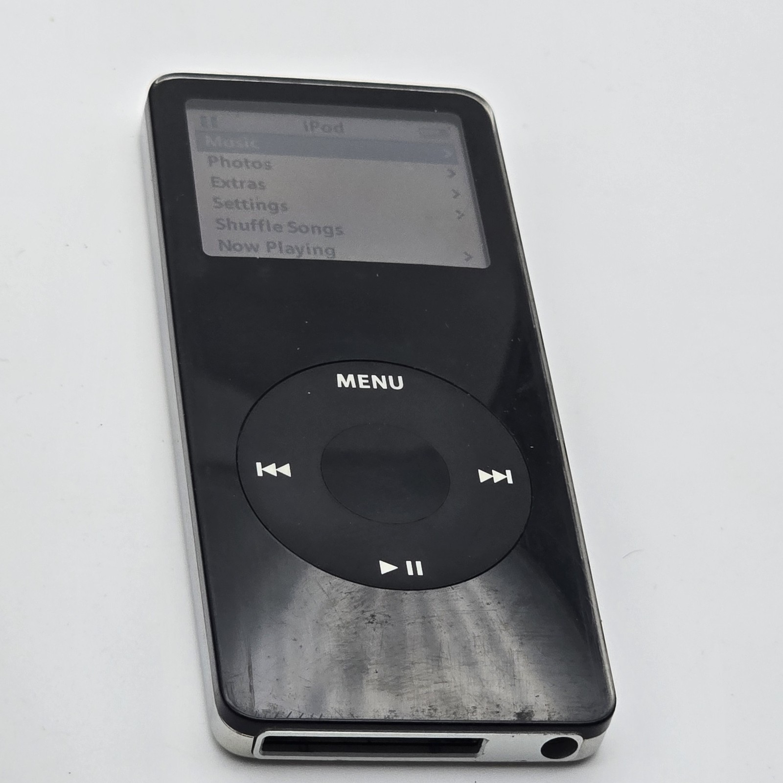 Apple iPod nano 1st Gen 4 GB Wth Box, Logitech Speaker, Case, Buds, Charger&More