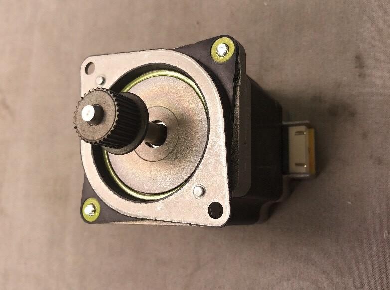 KENSHI STP-59D3012-01 1.8 DEGREE STEP 1.1 OHM MOTOR