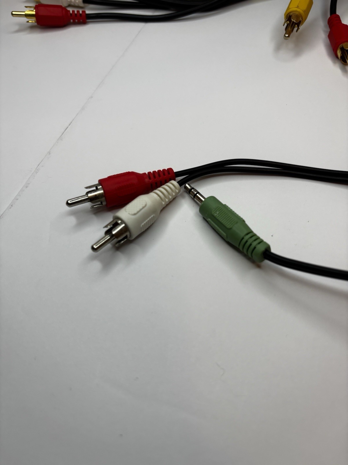 Cable Lot Micro Av USB Connector RCA Audio Video Composite Black Lot Of 4 Mix