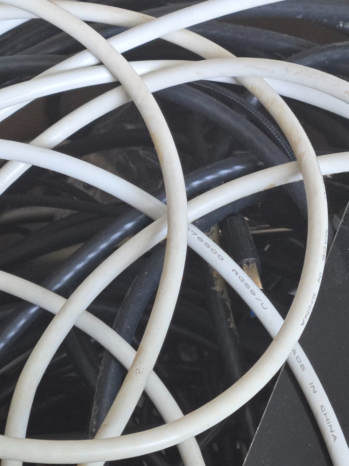 Lot of spare parts – mostly old co-ax cables, a couple guitar cables, etc etc