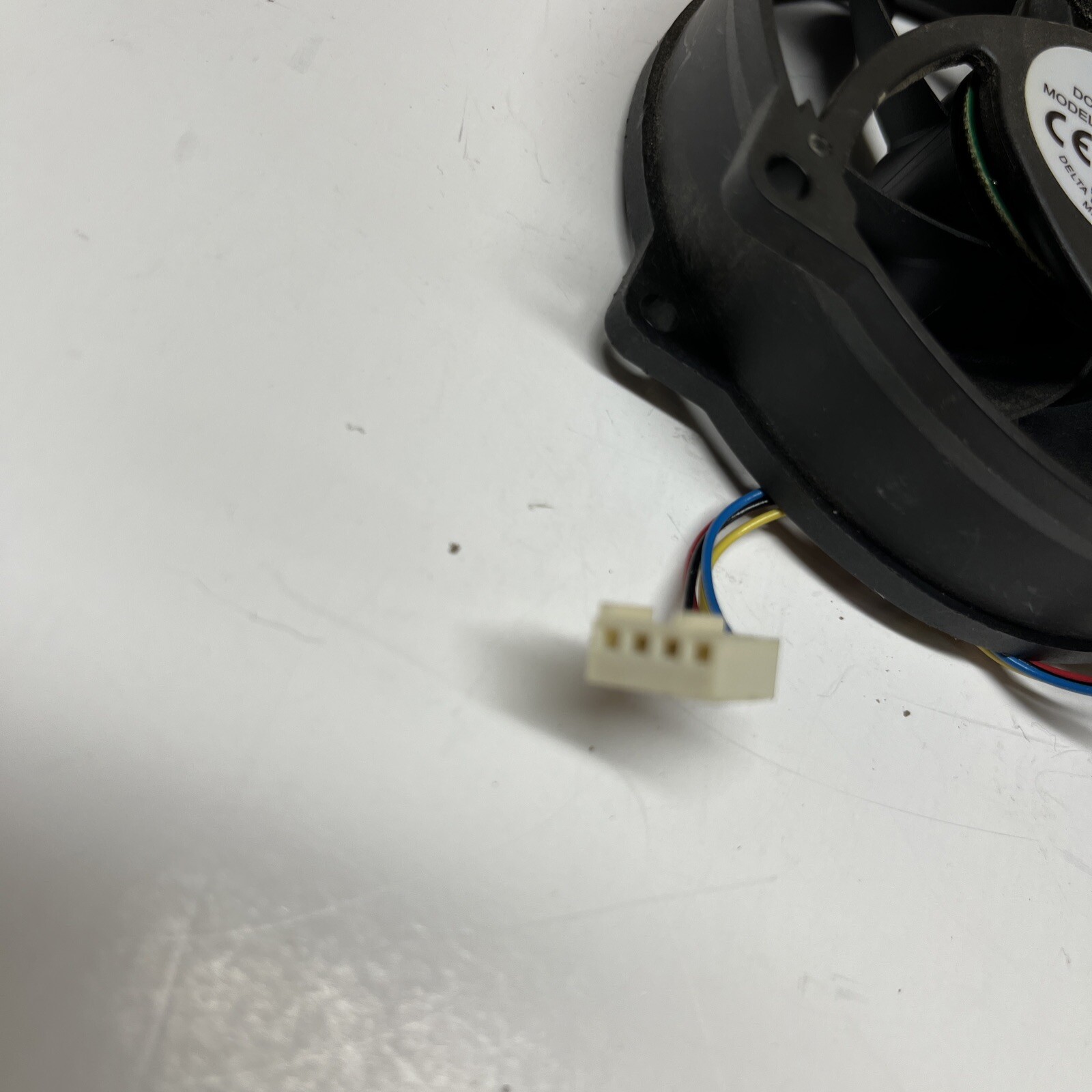 Delta AFB0912VH 4E41 DC Brushless DC12V 0.60A 4wire 4pin
