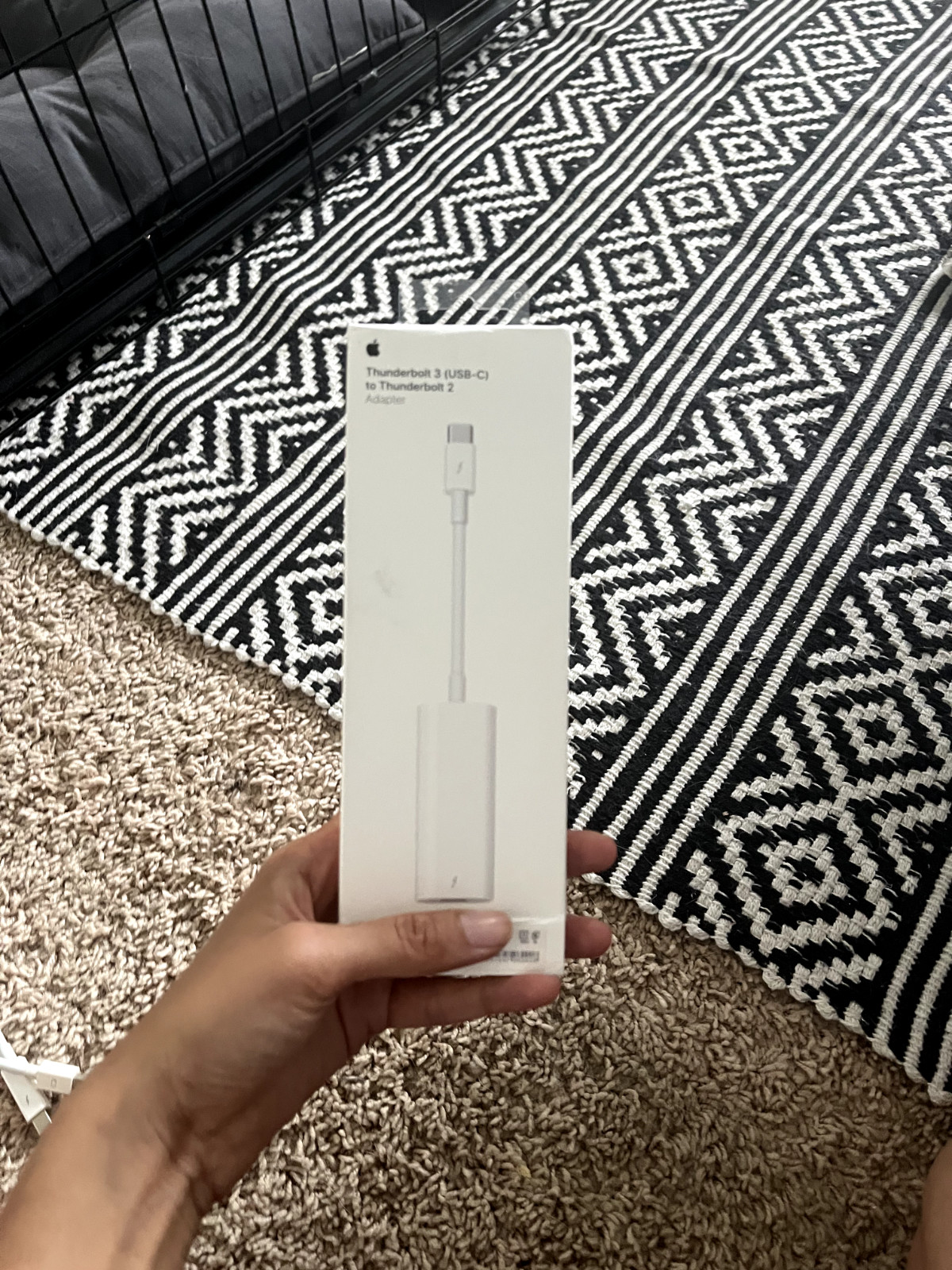 Apple Accessories Lot 15 Items – Thunderbolt Cables,Mini DisplayPort to VGA,etc