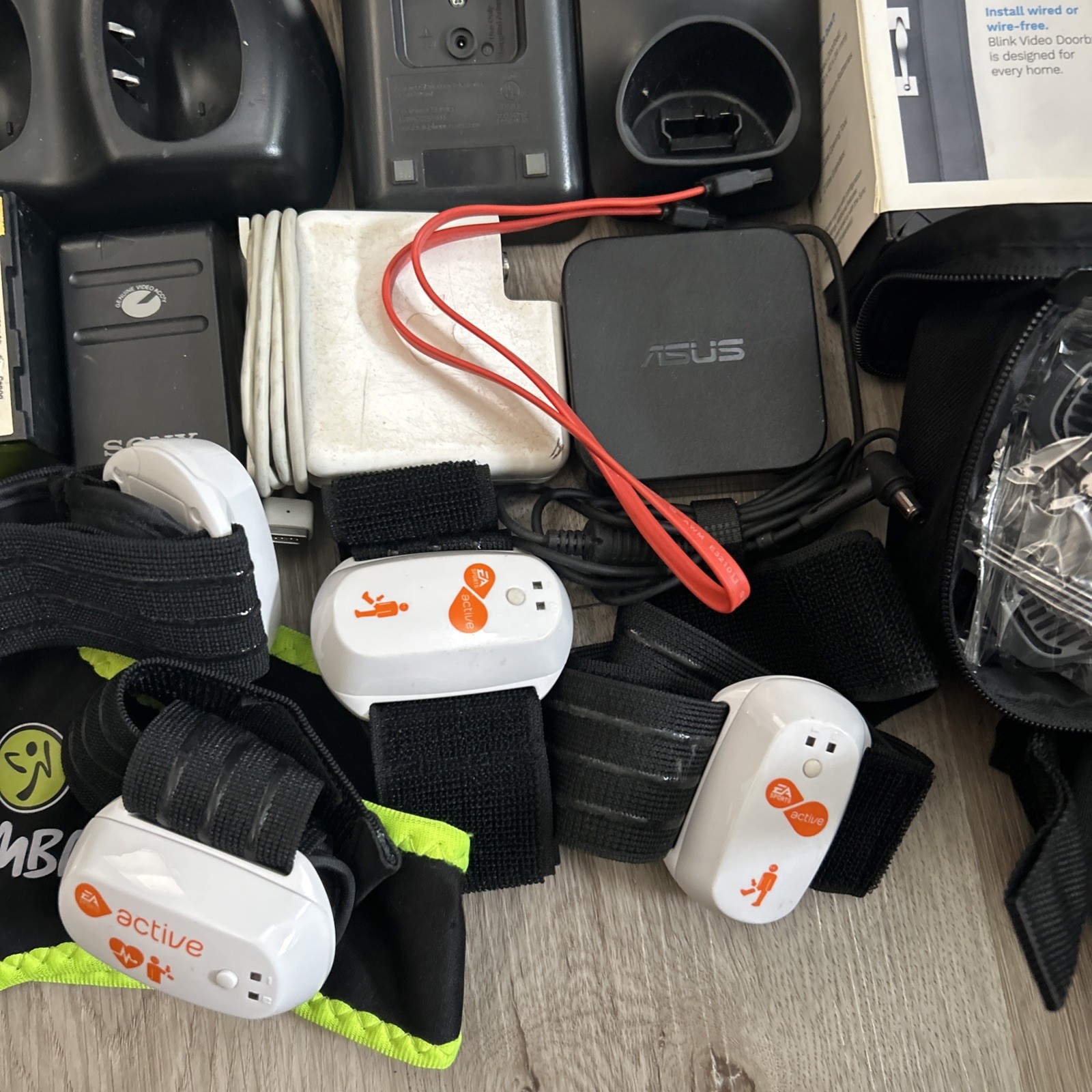 Electronics Reseller PARTS Lot Netgear Apple Logitech Microsoft Verizon Untested