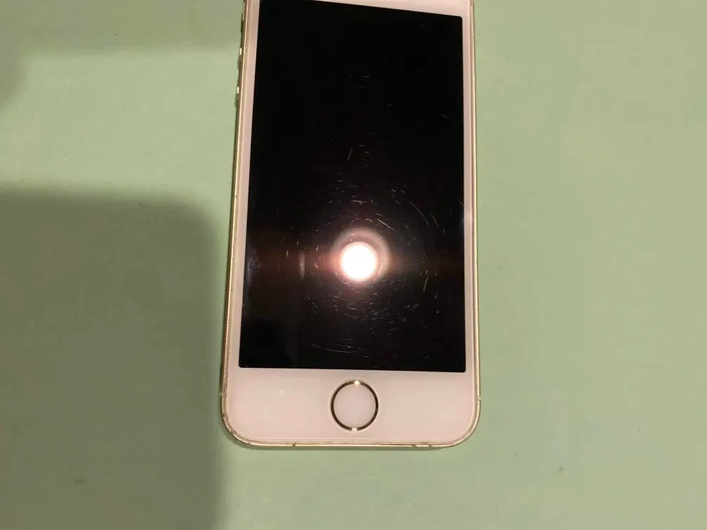 Apple iPhone & iPod Lot – iPhone 6 Plus, iPhone 5s, iPod Touch 4th Gen