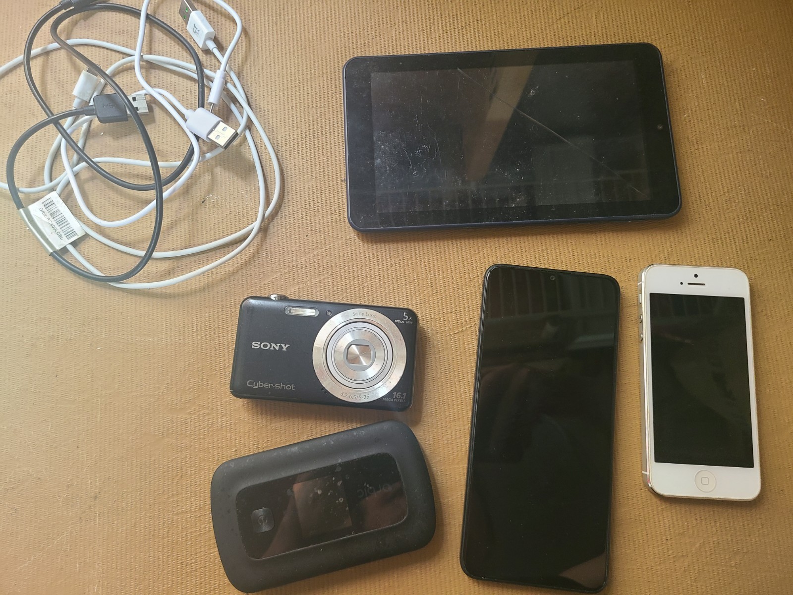 Random Electronics Camera Phone And Tablet READ Fast Shipping Usa