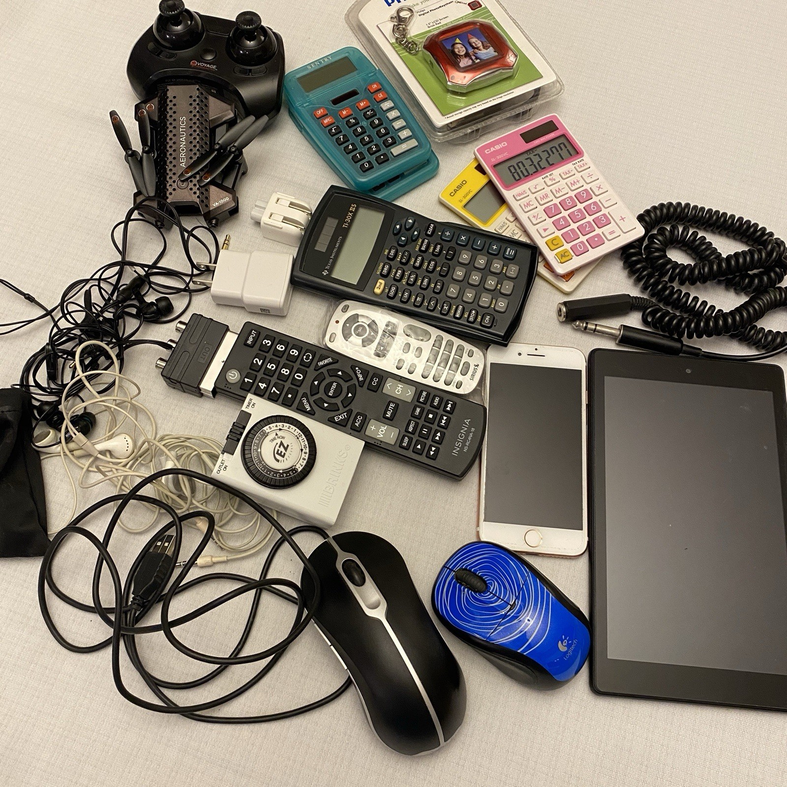 Electronics Junk Drawer Untested As Is Lot iPhone Logitech Ti30x Dell Insignia