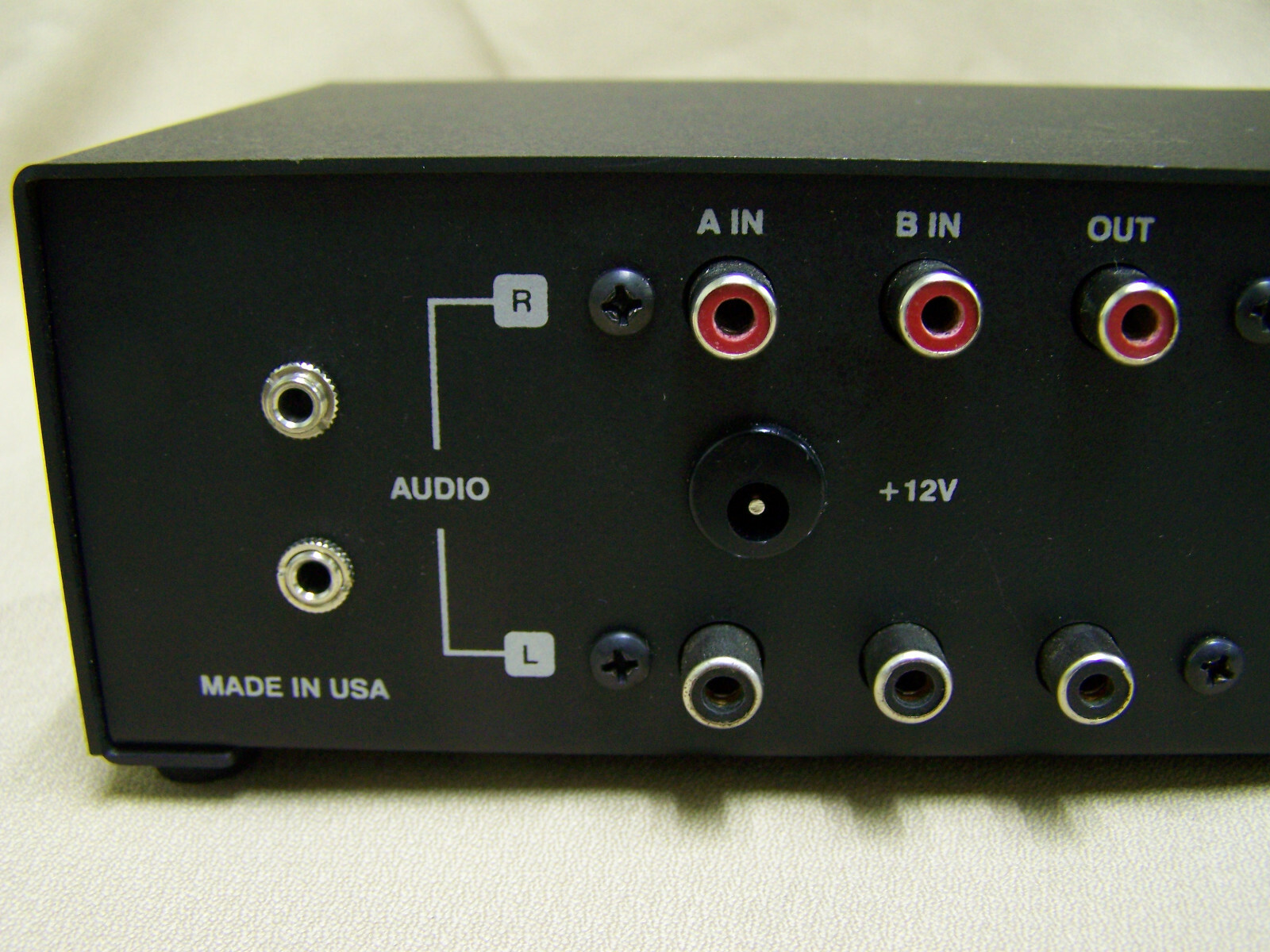 Audioplex Luma-VR-1 Remote Controlled S video AUDIO Video Switcher Project Box