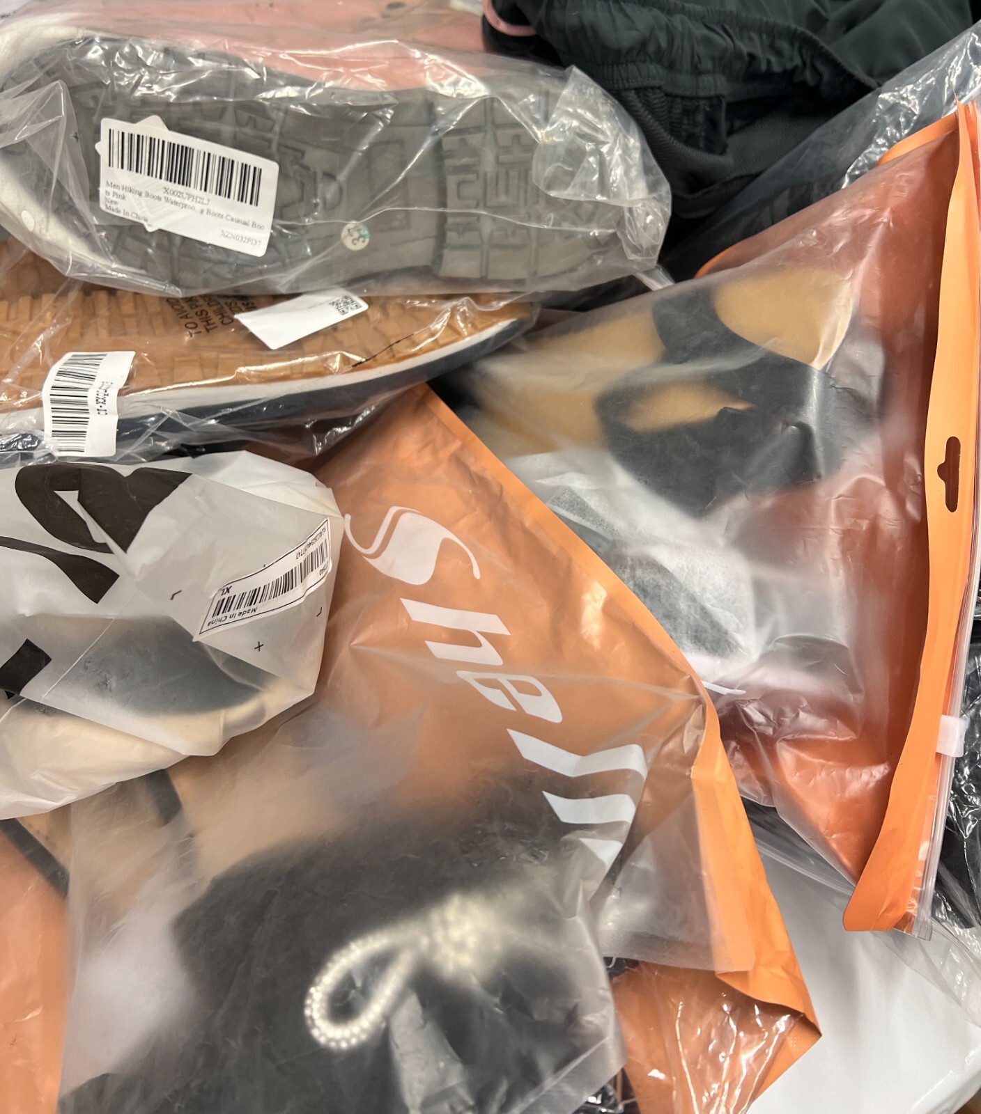 Amazon Liquidation Wholesale Overstock Returns Mixed Lot Reseller Pallets Mercha