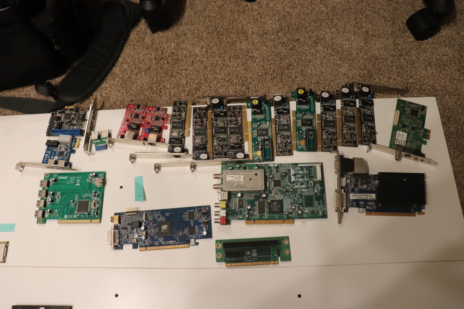 Lot of electronics selling as lots or bulk as-is untested recently priced @ bulk